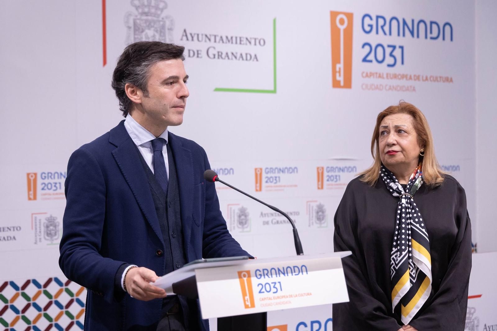Jorge Saavedra y Rosario Pallarés, en rueda de prensa sobre el I Plan de Tesorería.