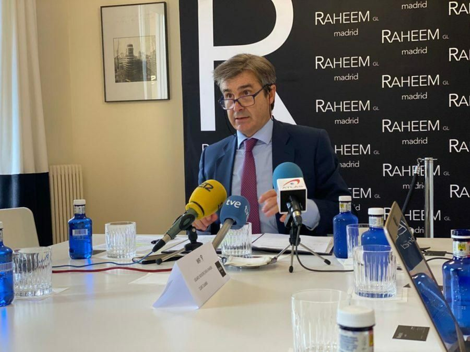 El mediático abogado Javier Arauz defenderá a los interinos del Ayuntamiento de Granada