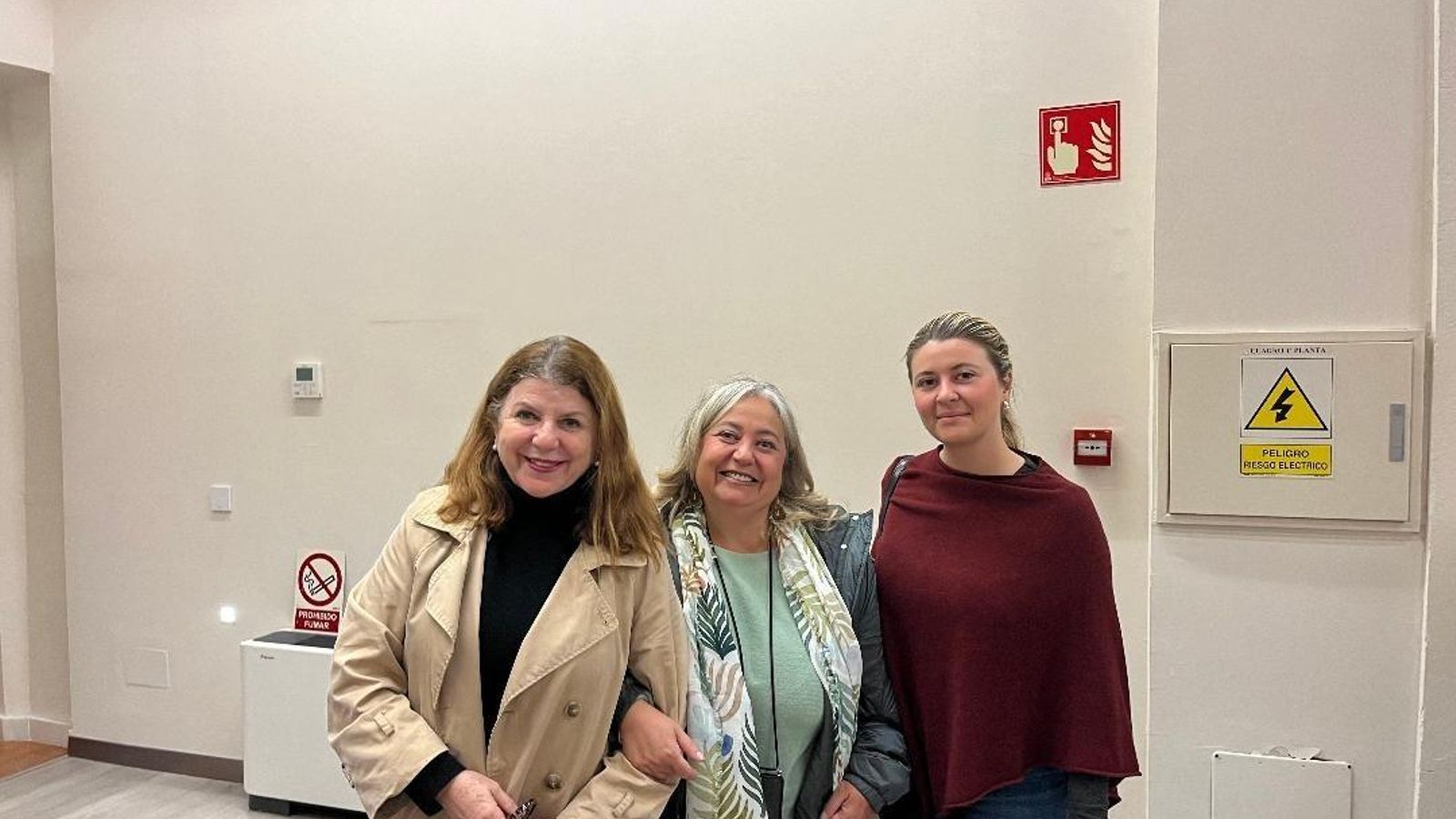 María José Madurga, Inmaculada Macías y su hija Rocío Orgambides.