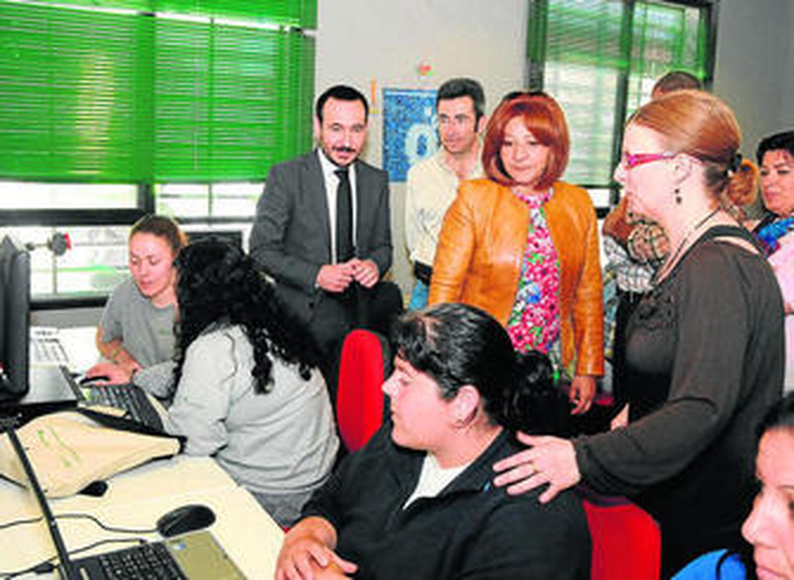 Fernando López Gil y Angelines Ortiz, durante su visita a a la Sierra.
