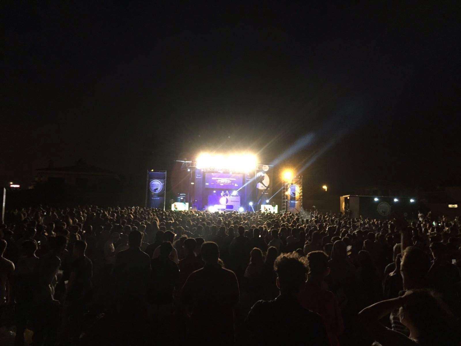 Un momento del concierto celebrado en la noche del domingo en La Barrosa.