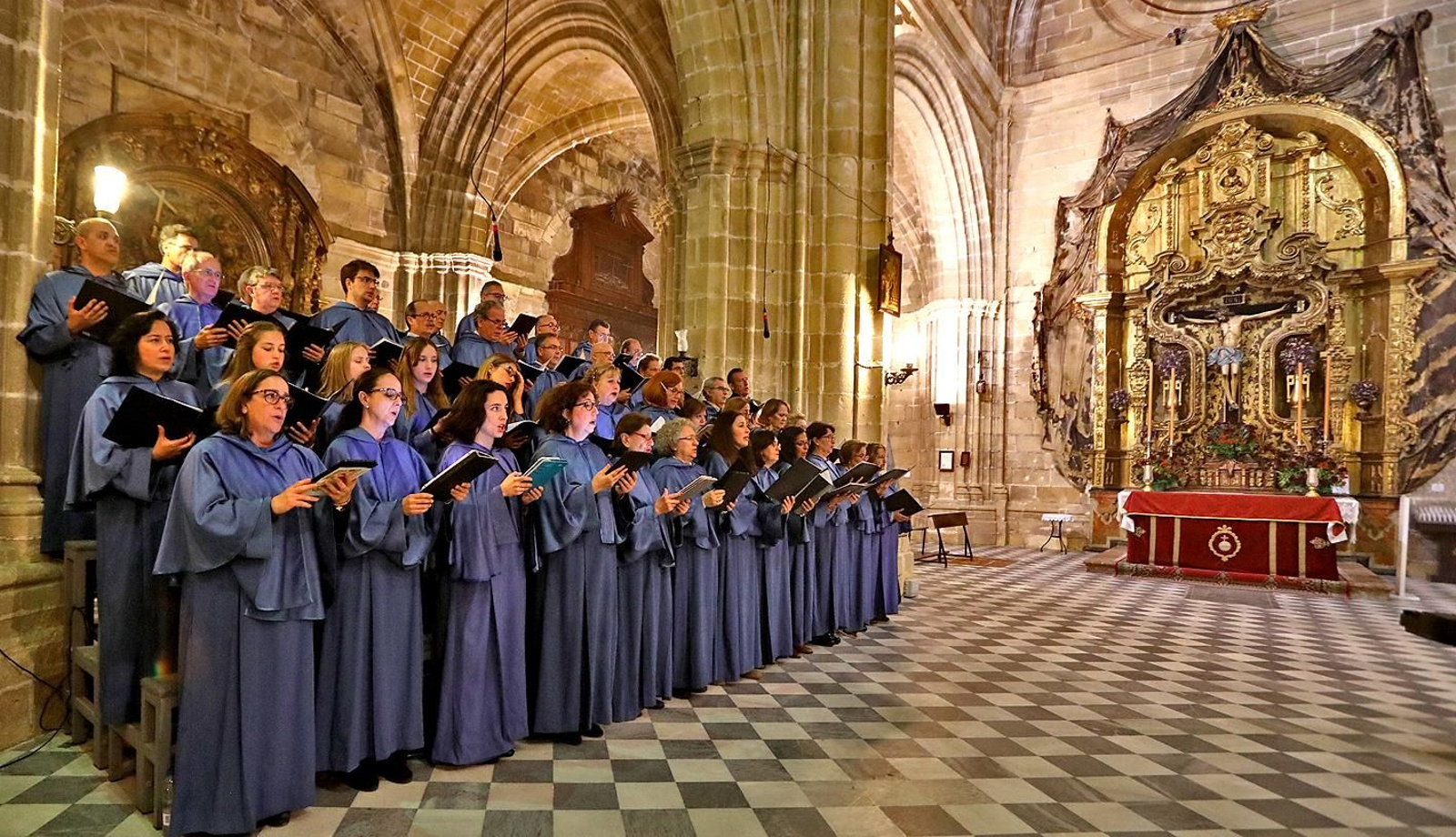 Imágenes del Vía Crucis de la Unión de Hermandades