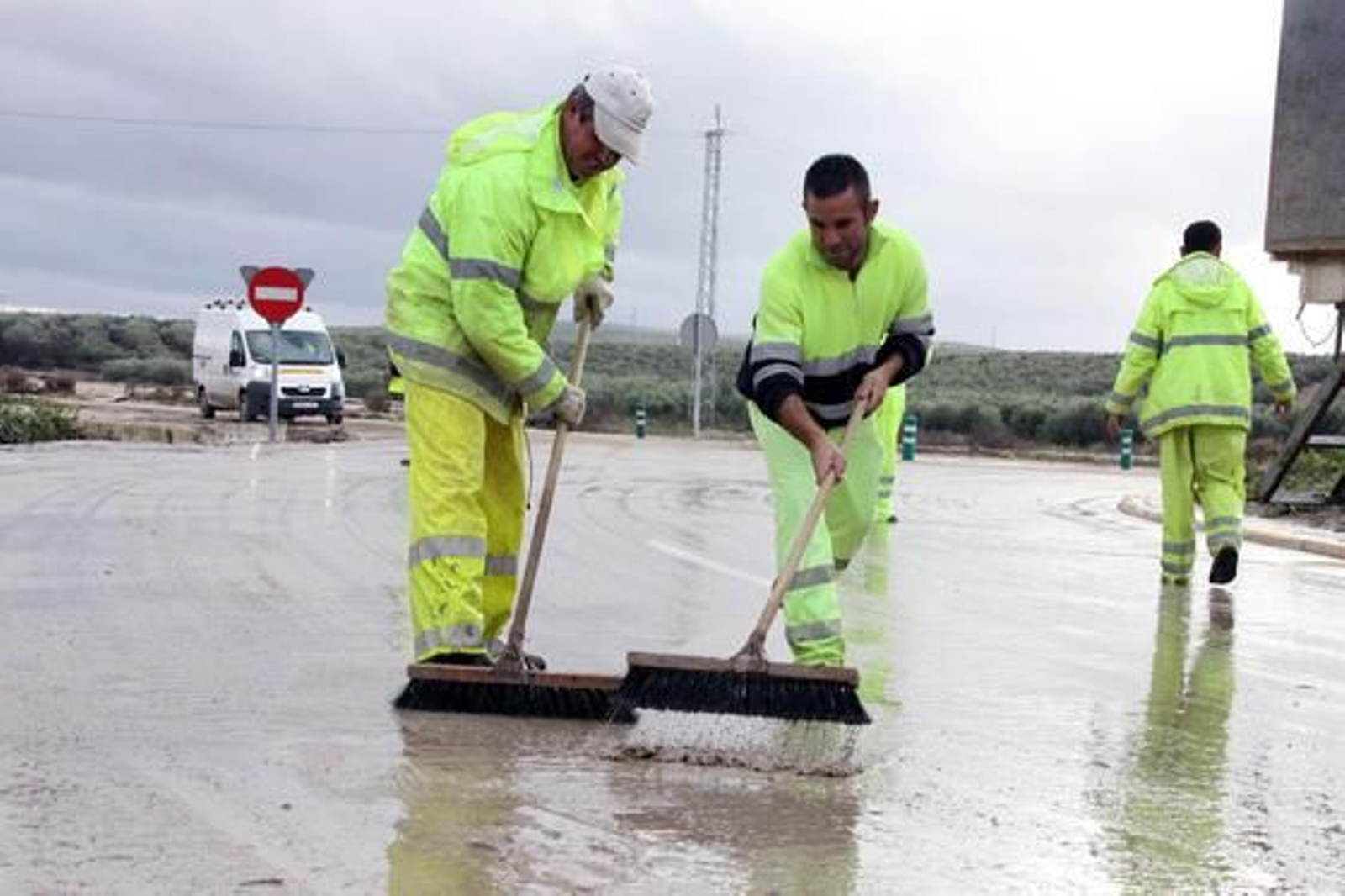El agua provoca destrozos en Monturque.

Foto: Rafael Salido