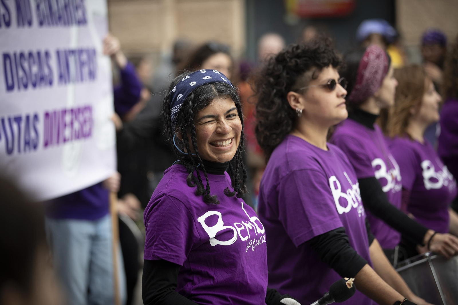 Las mejores imágenes de la manifestación del 8M en Granada