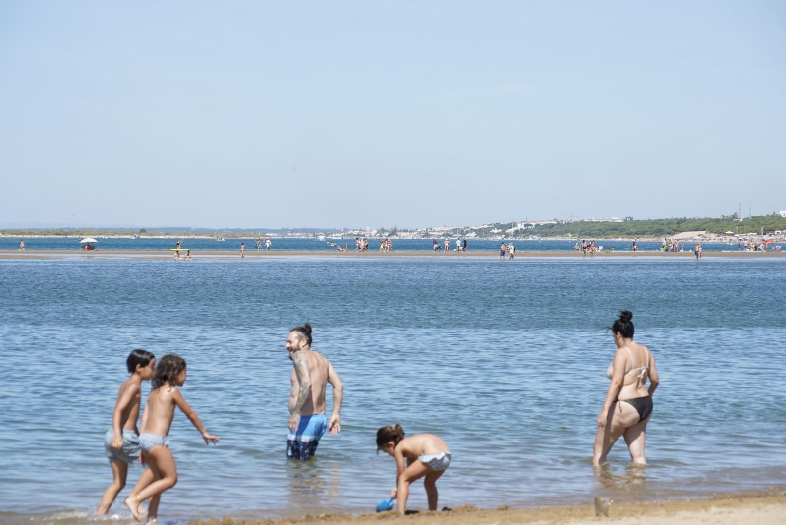 La mañana del sábado en la nueva playa de El Portil
