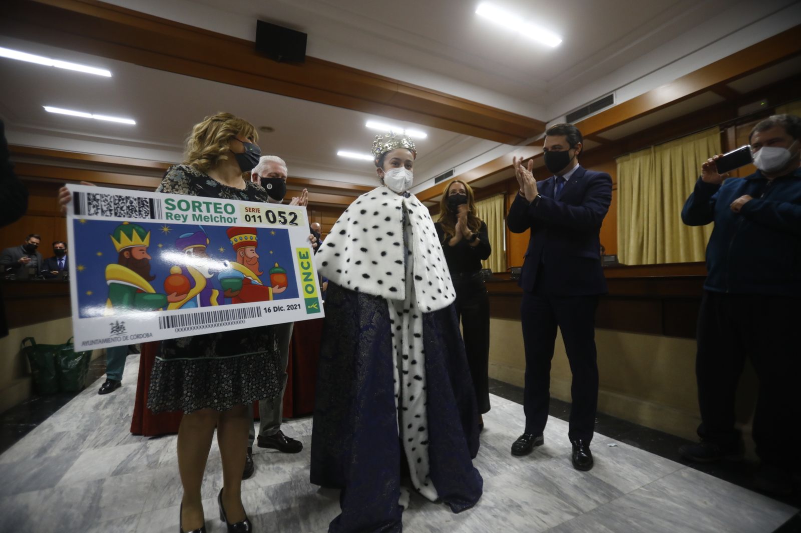 Sandra Camacho, tras ser elegida Rey Melchor de Córdoba.