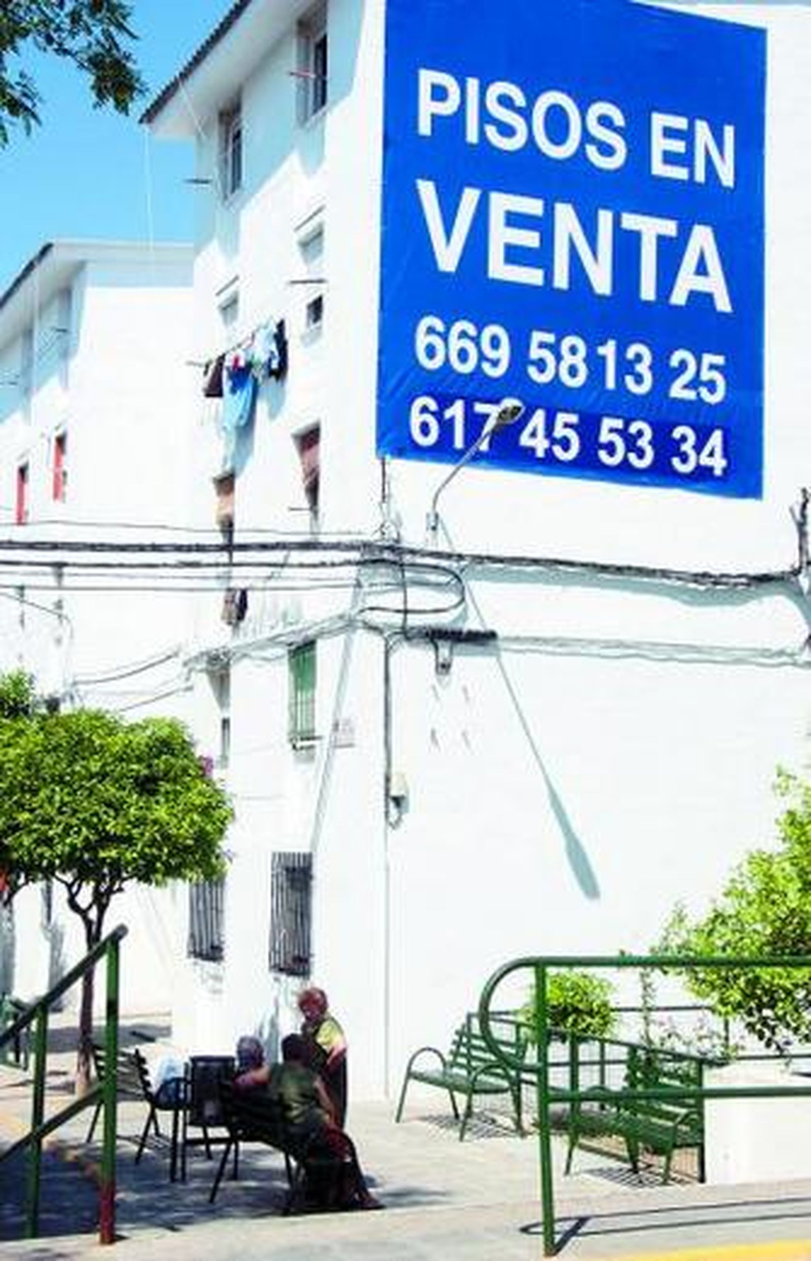 Bloque de viviendas en el barrio de la Paz.