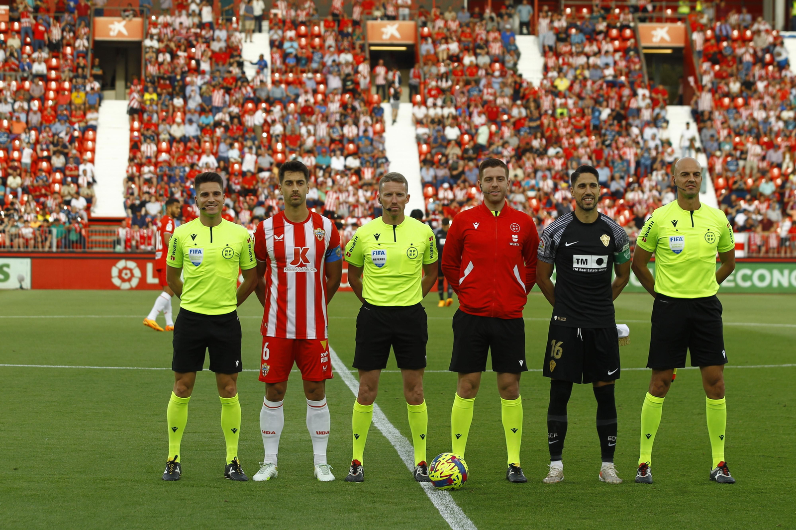Imágenes del partido U.D. Almería-Elche C.F.