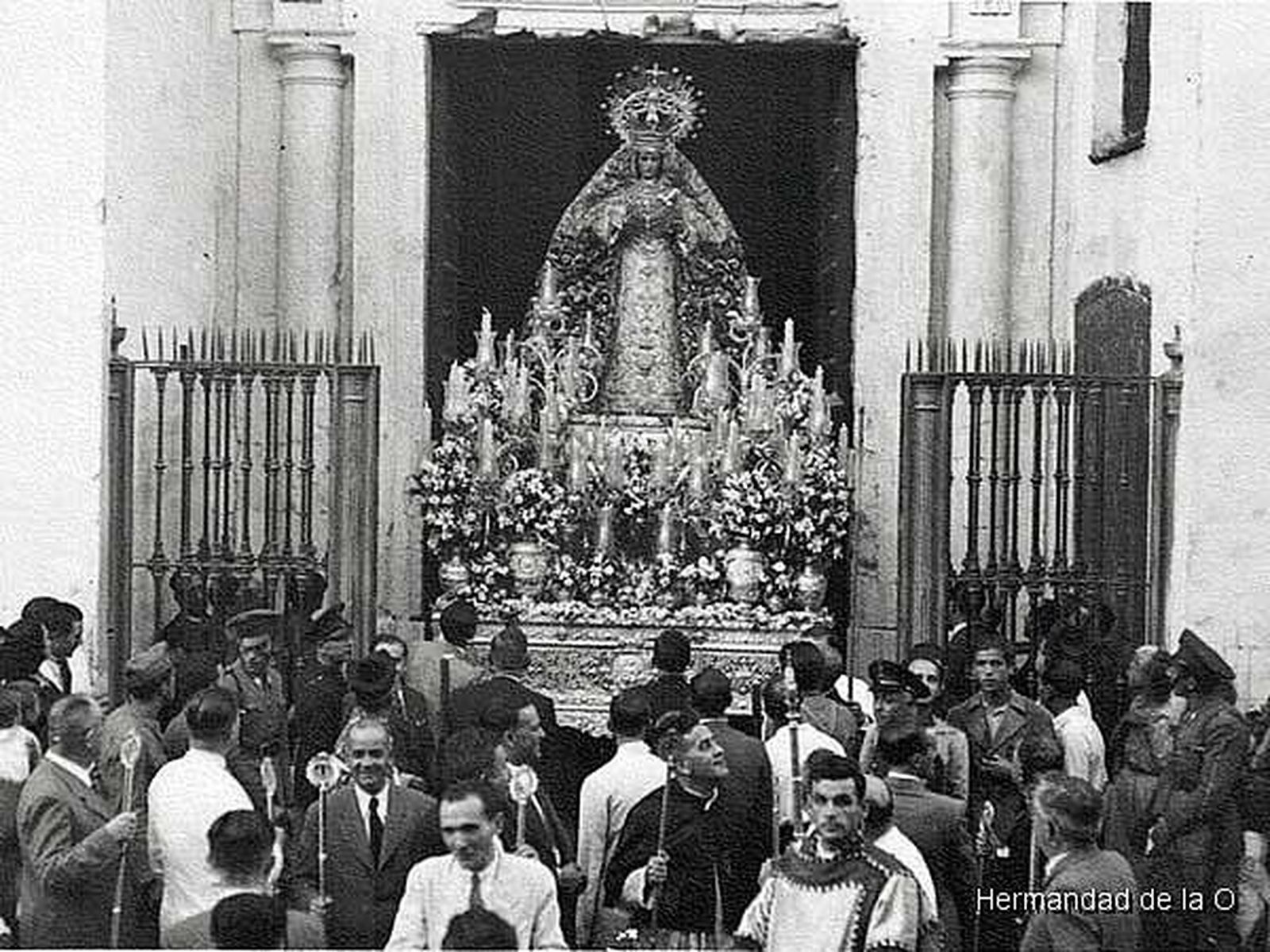 Ningún costalero ni devoto resultó herido en el accidente a la altura de la calle San Jorge