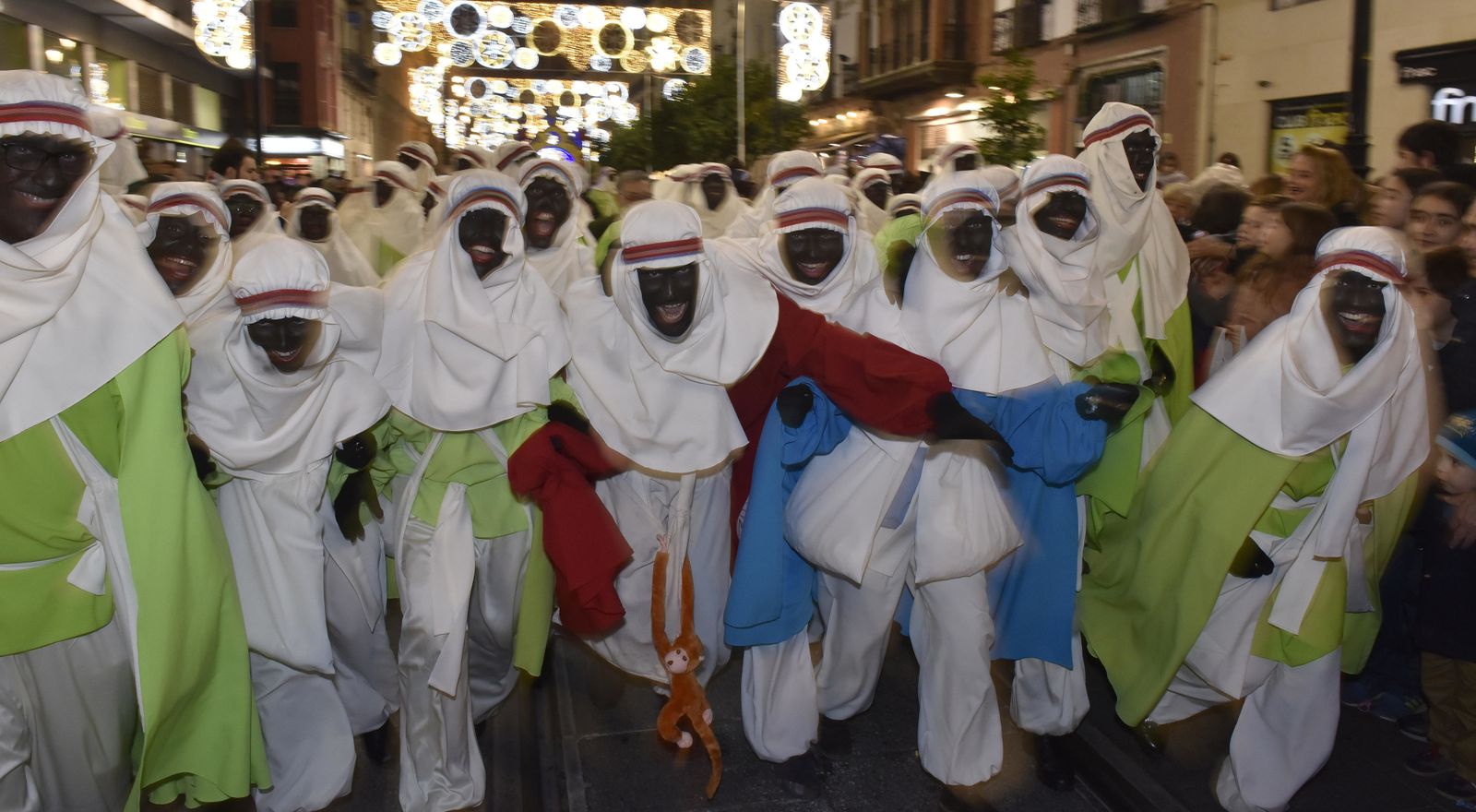 El Heraldo Real recorre las calles del centro