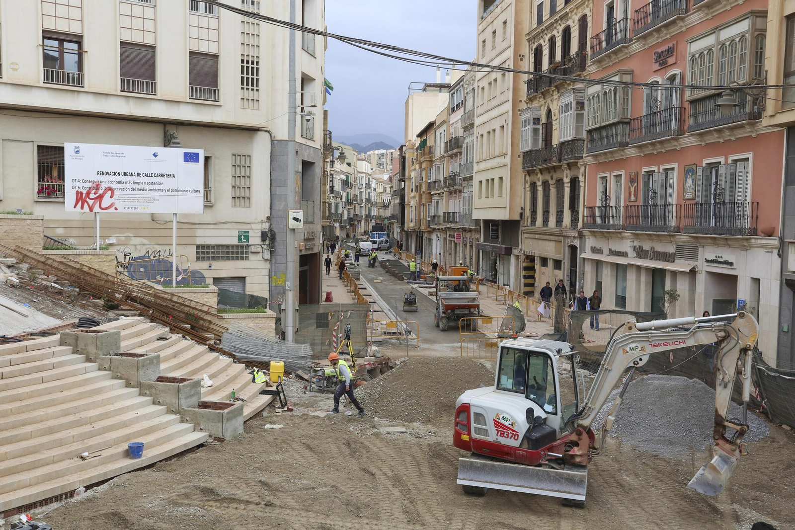 Fotos: Así está calle Carretería a unos días de Semana Santa en Málaga