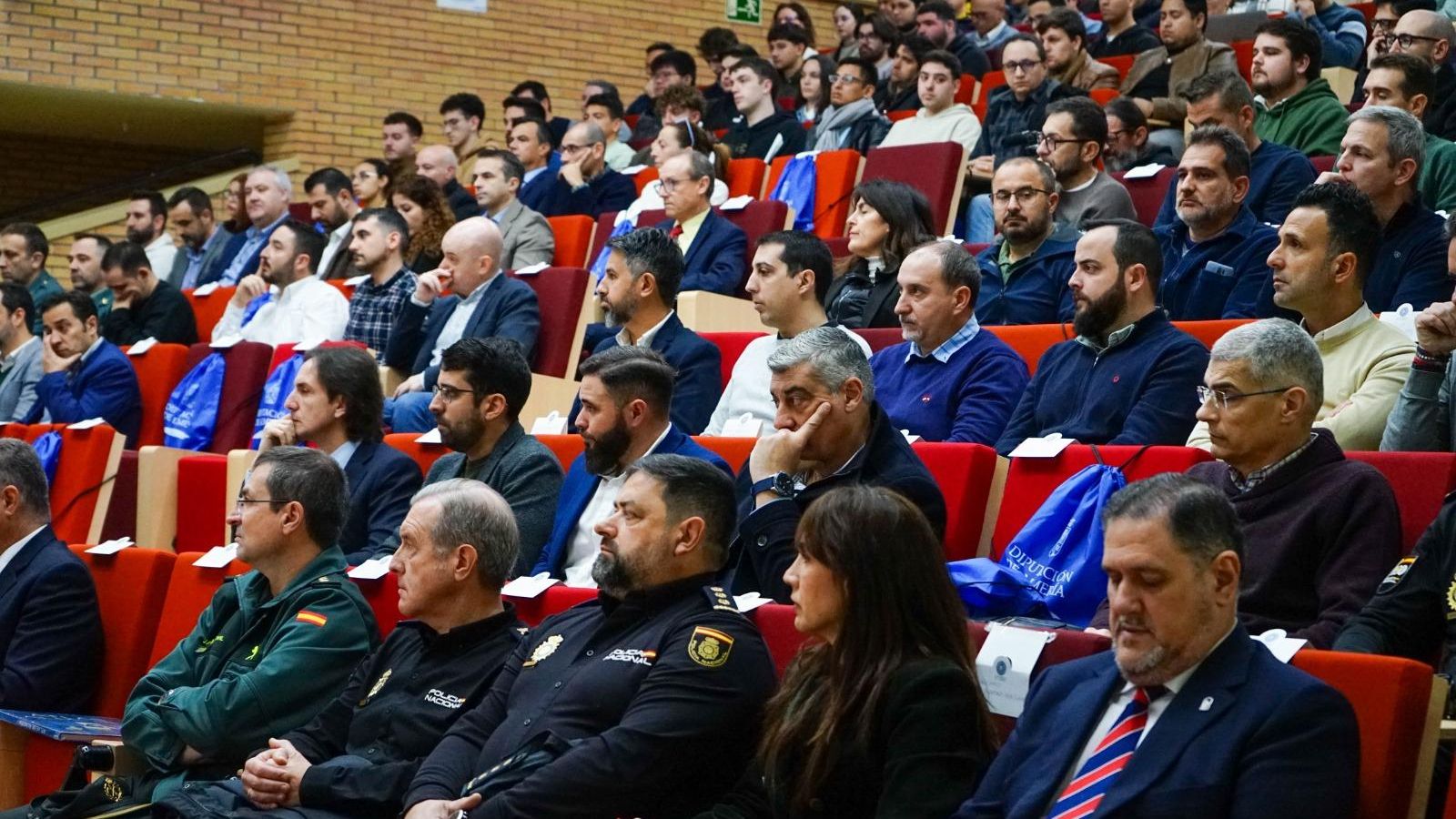 Asistentes al acto que ha tenido lugar en la UAL