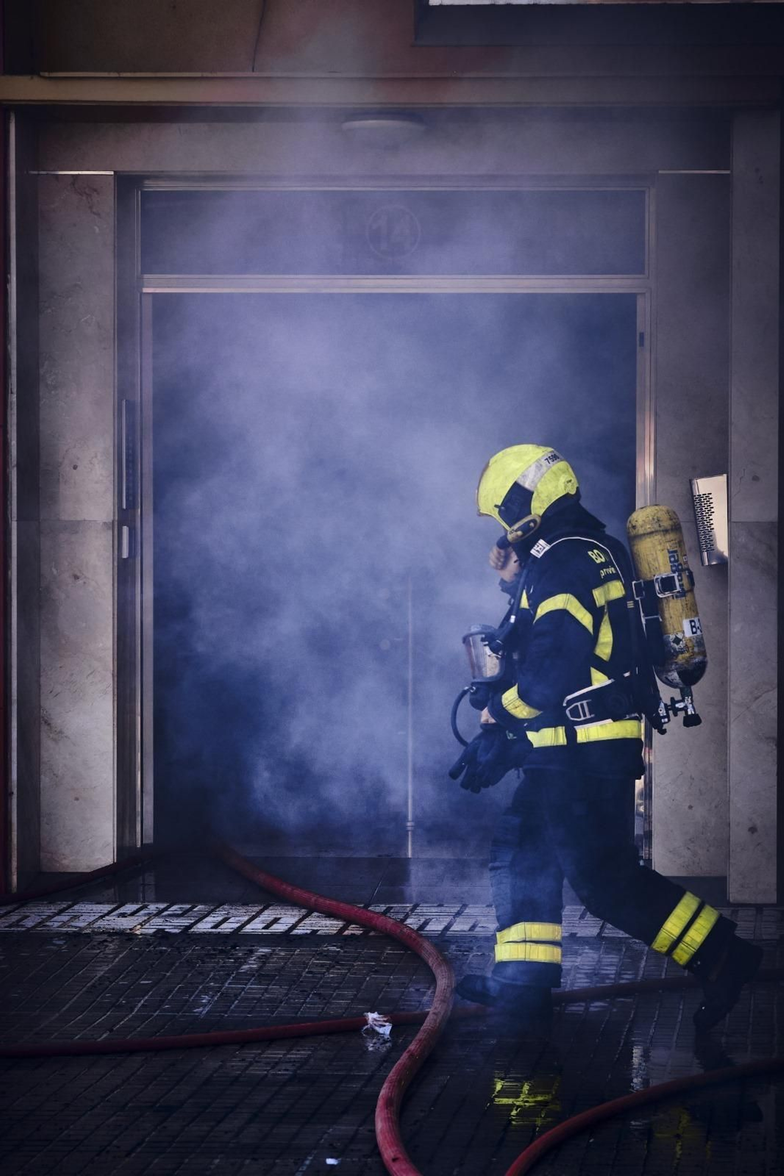 Incendio en una vivienda de la Barriada de la Paz
