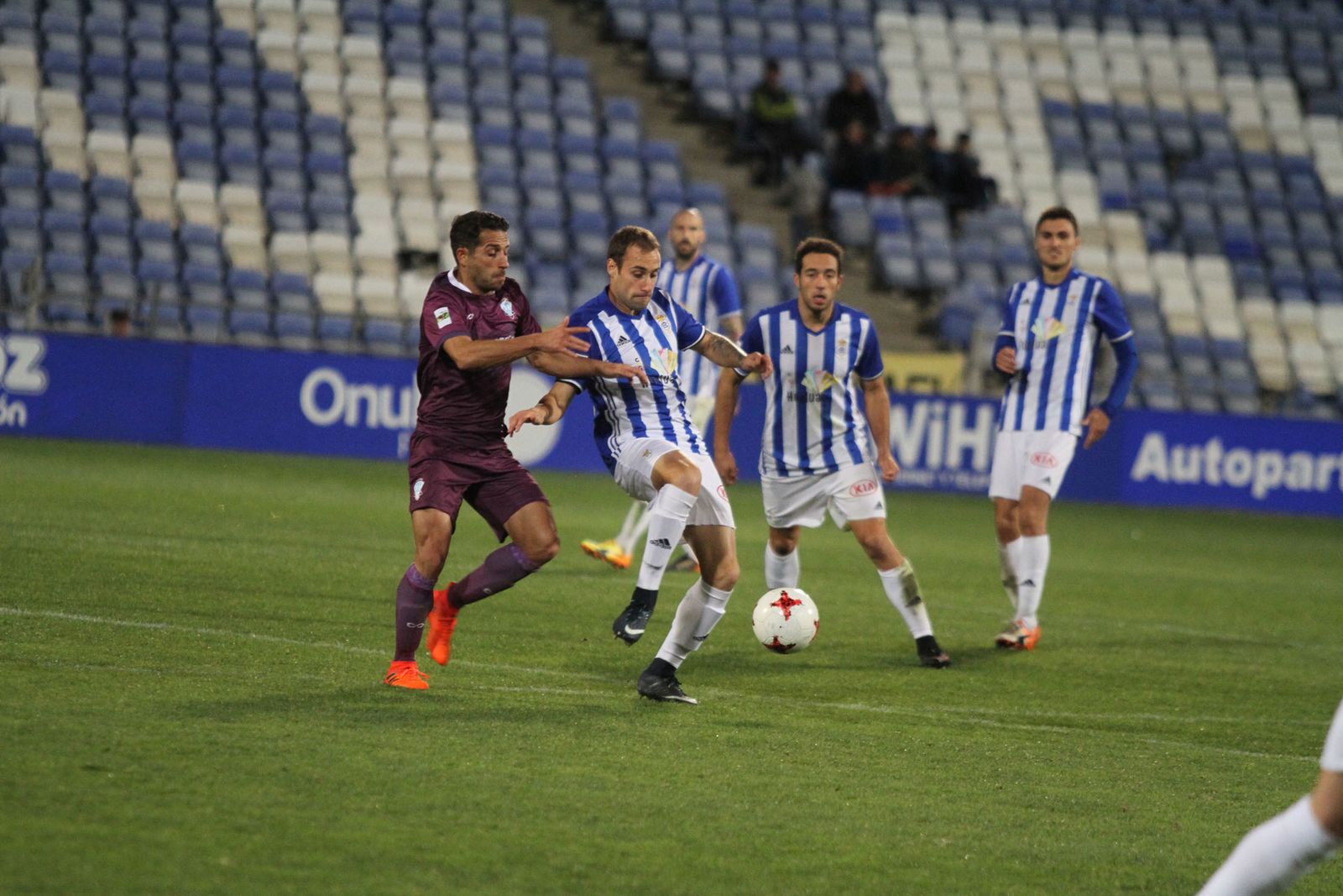 Imágenes del partido entre el Recreativo de Huelva y Jumilla