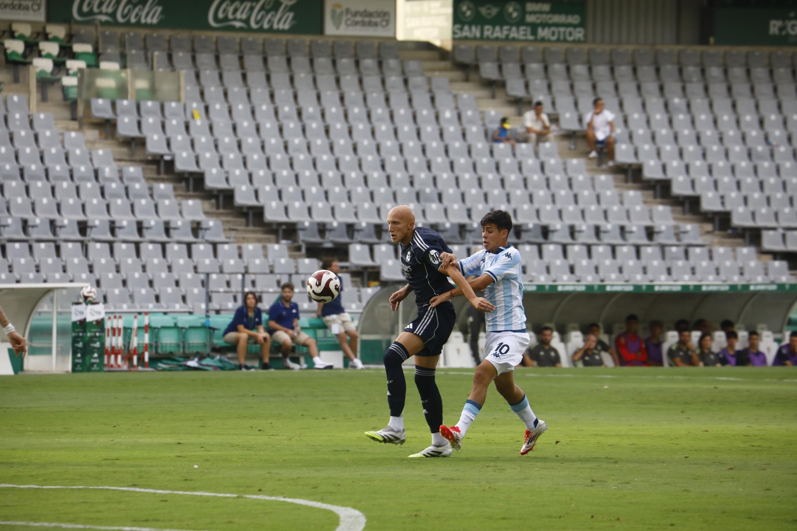 Las mejores fotos del Racing Club - Real Madrid del Mundial de Clubes juvenil en El Arcángel