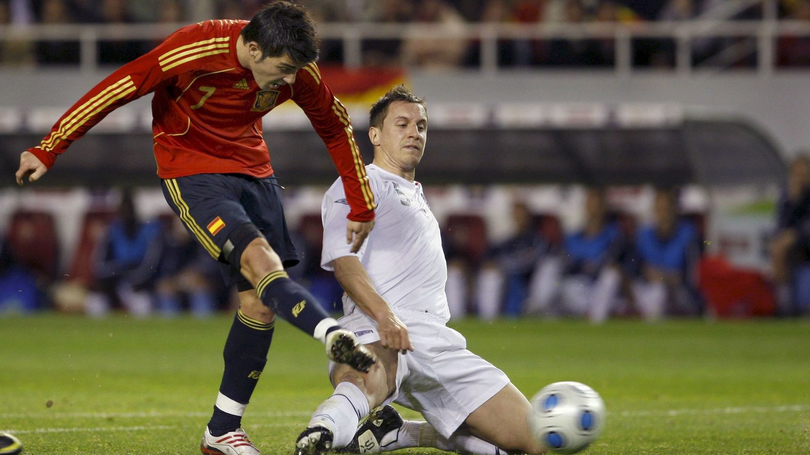 Villa dispara en el prime tanto.