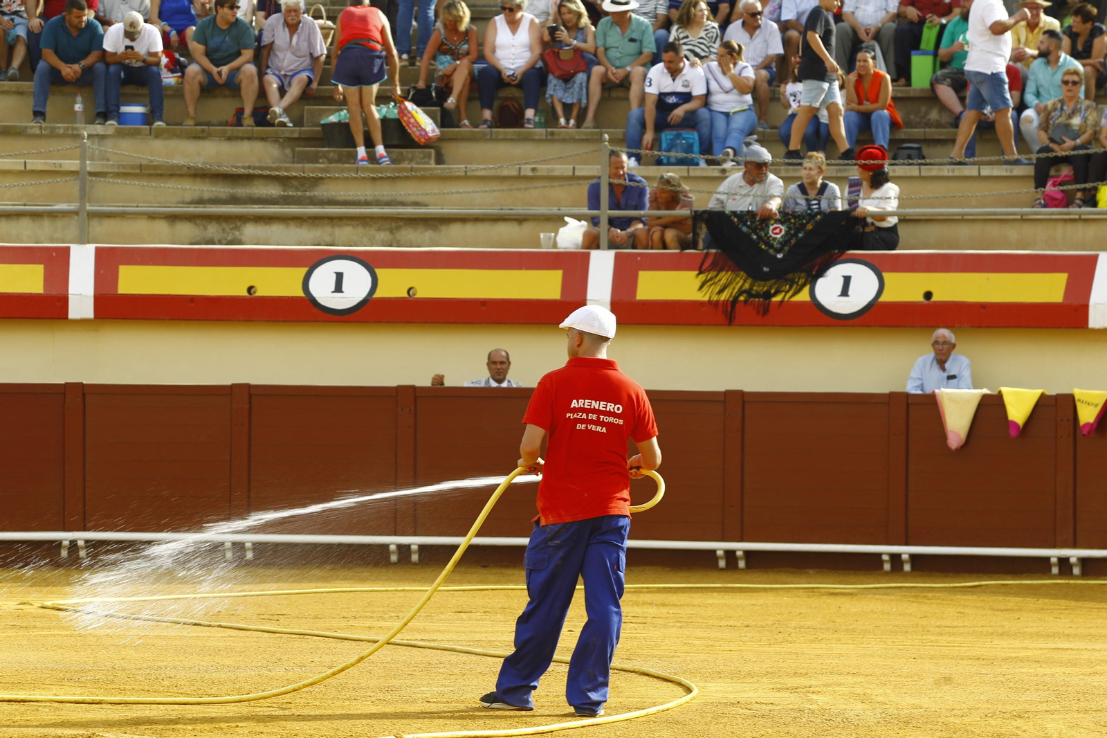 Imágenes de la corrida de rejones en la Feria taurina de Vera 2022