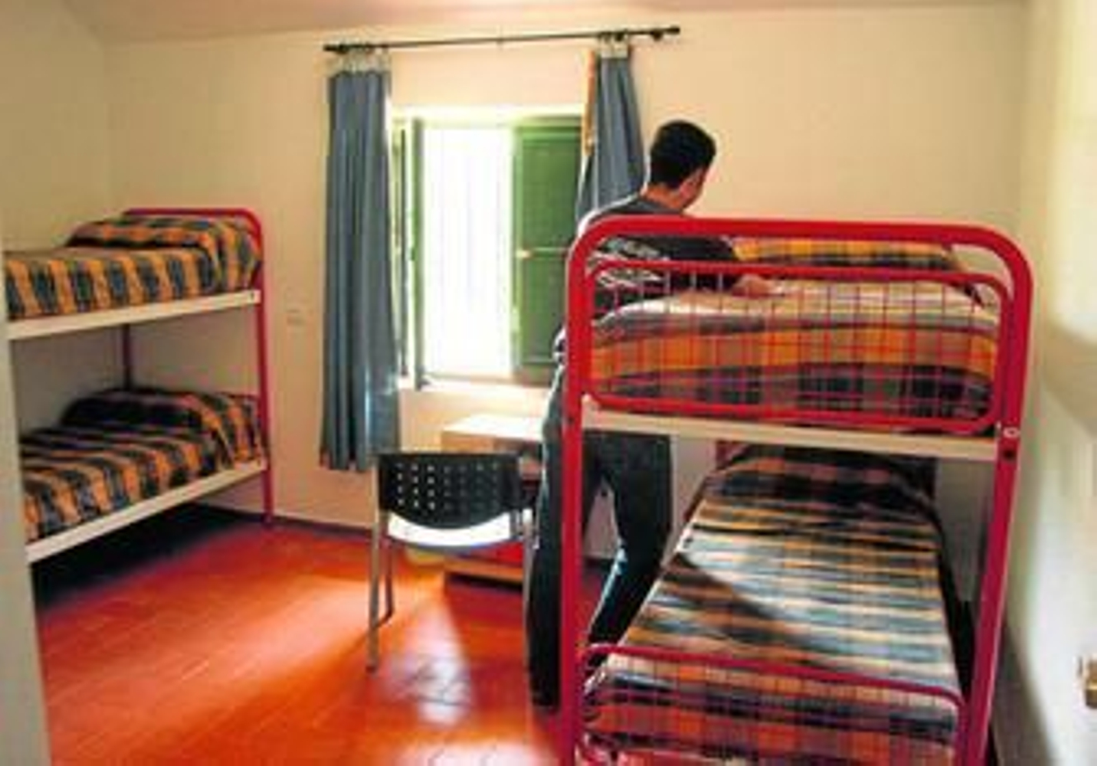 Un joven internado en un centro de menores infractores de Andalucía.