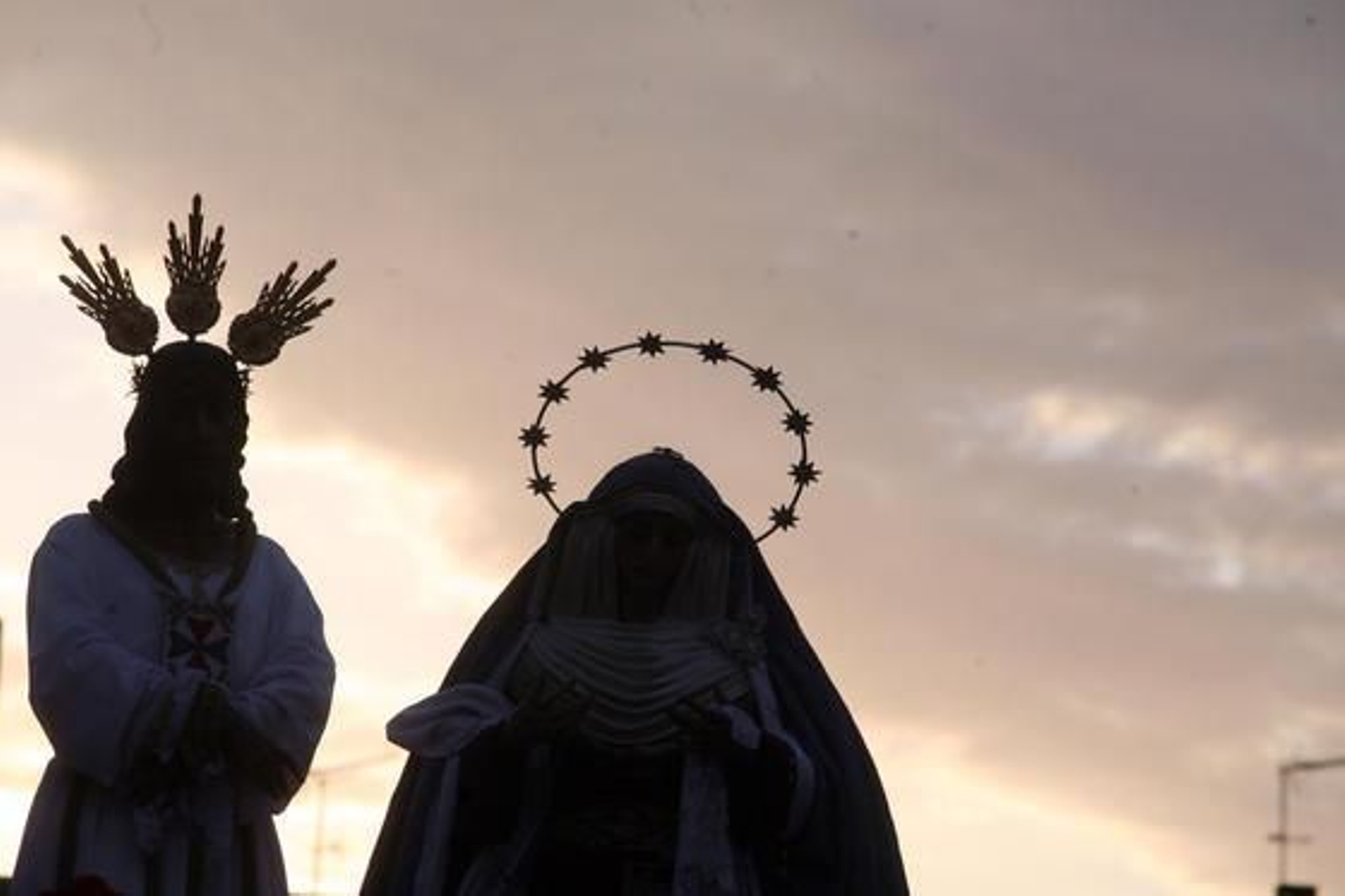 Traslado de Nuestro Padre Jesús Cautivo y María Santísima de la Trinidad

Foto: Punto Press