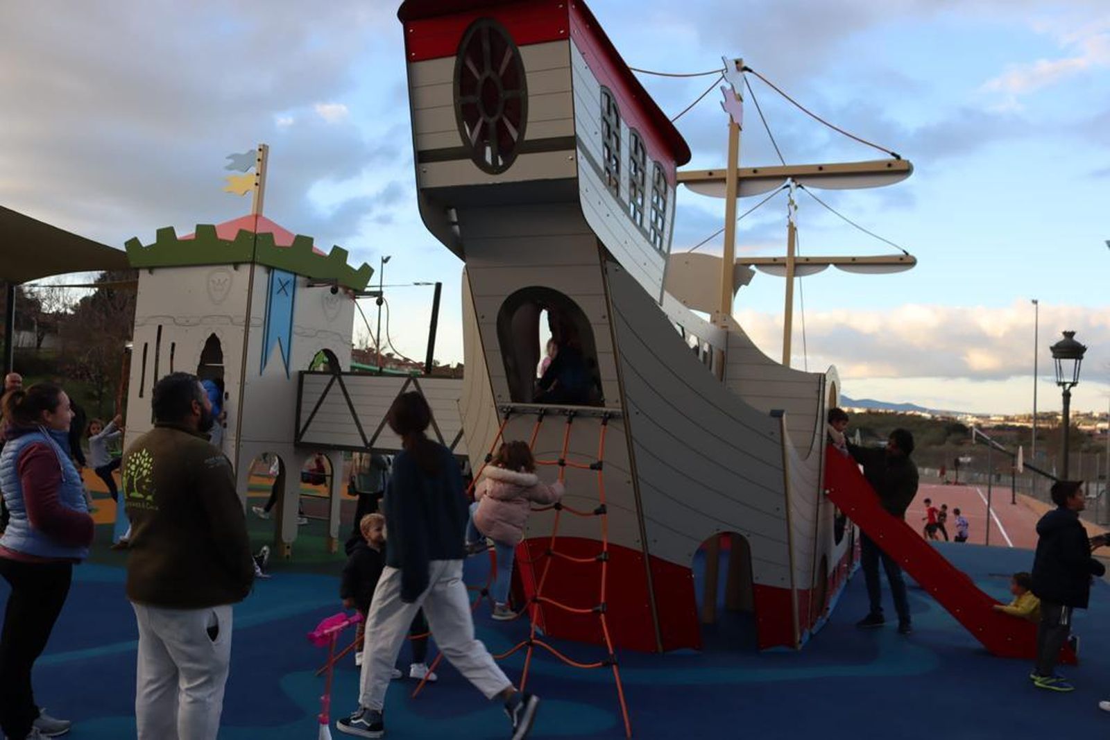 Nuevo parque en la urbanización Arenal.