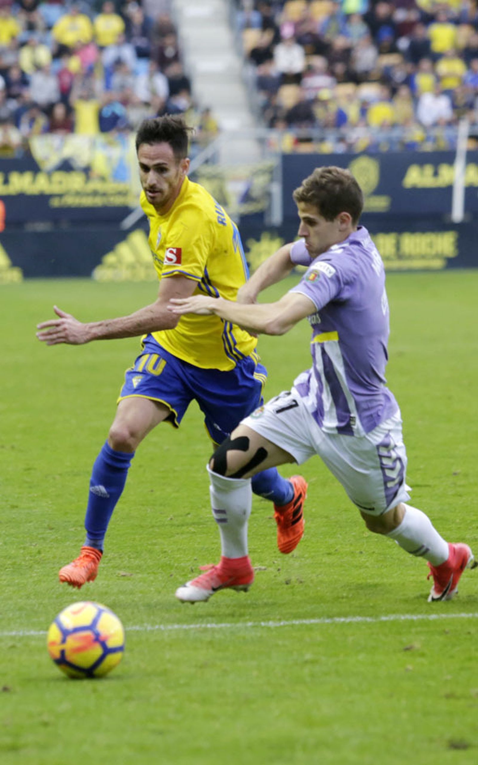 El Cádiz CF-Valladolid, en imágenes