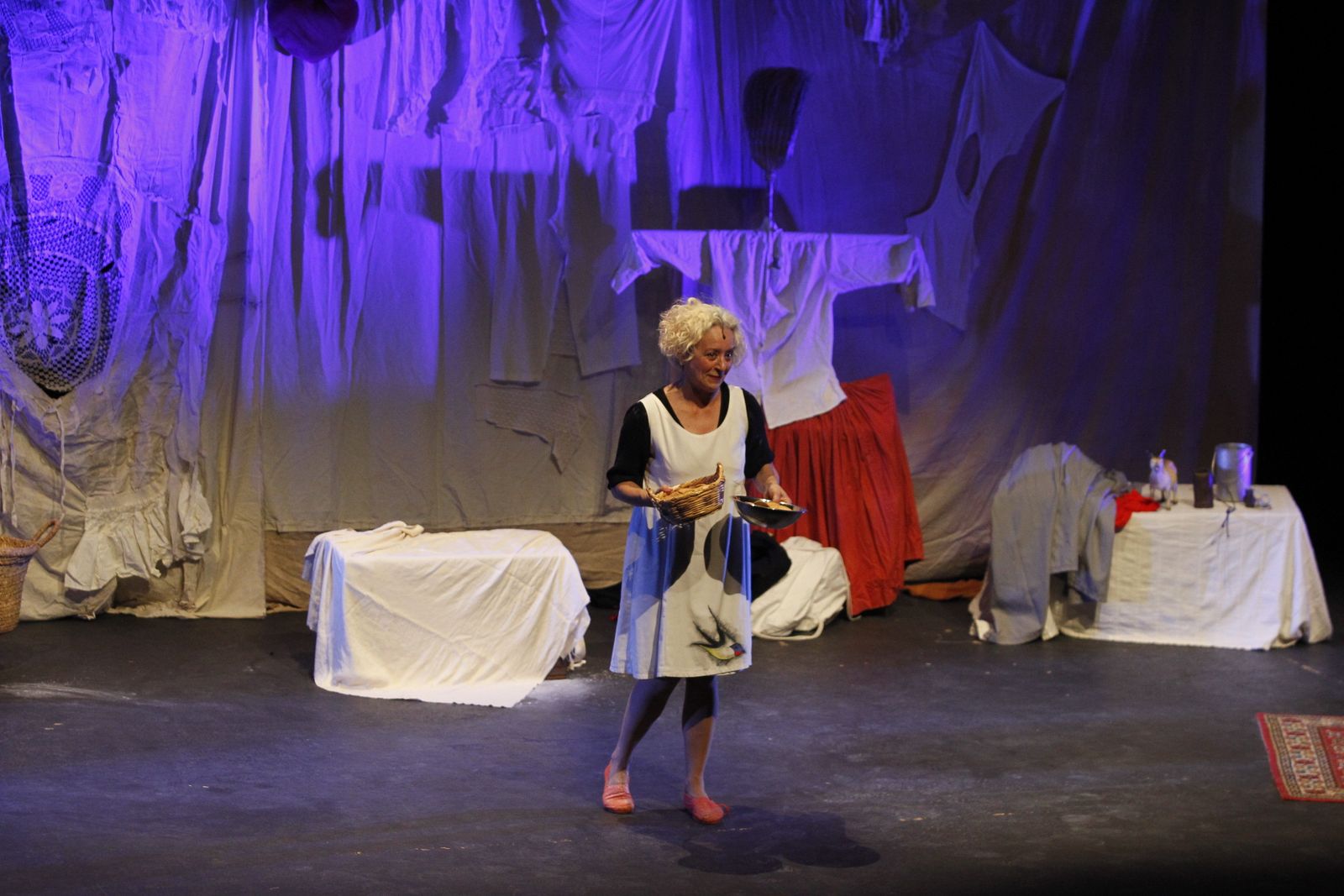 Fotogalería Festival Teatro El Ejido. Obra "El Desván de los Hermanos Grim"