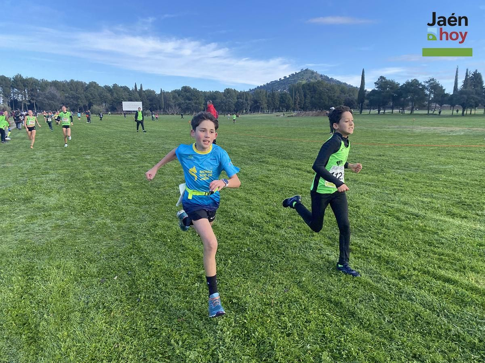 La carrera de La Garza de Linares en imágenes: búscate entre los asistentes