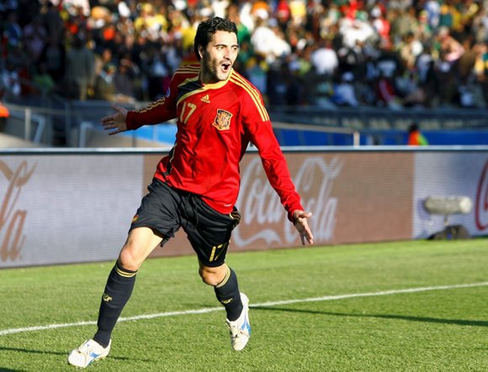 Güiza da a España el tercer puesto (3-2)