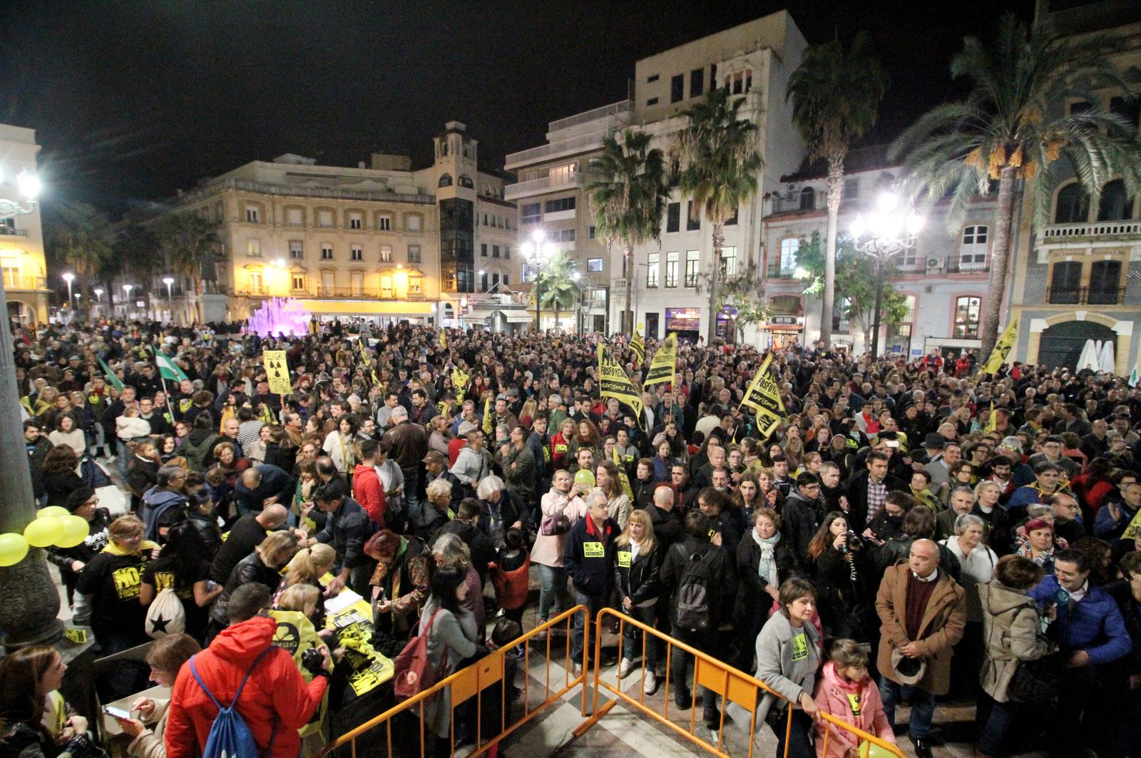 Imágenes de la manifestación contra los Fosfoyesos