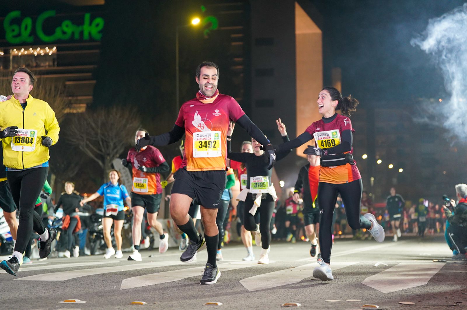 En imágenes: búscate en tu llegada a meta de la Carrera de San Antón 2026 (11)