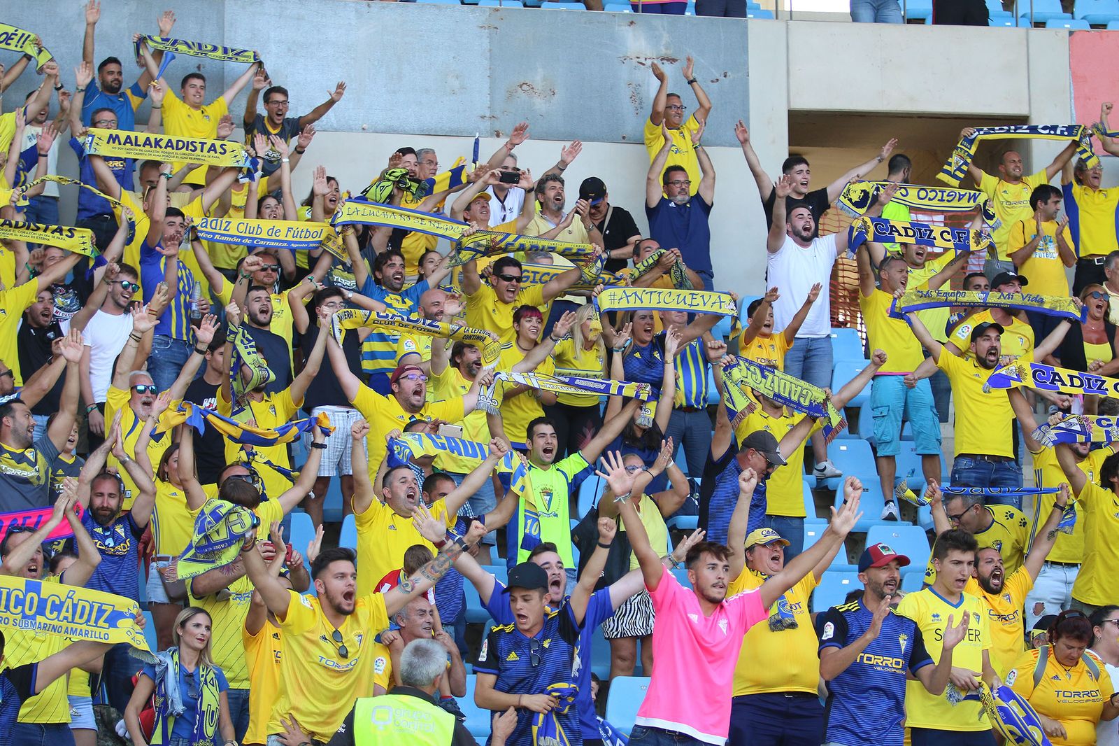 Las imágenes del UD ALMERÍA-CÁDIZ CF