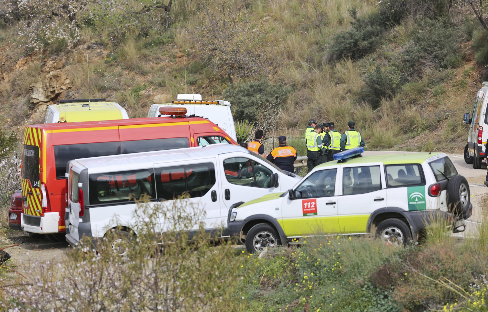 Equipo de rescate para localizar a Yulen en Totalán. Equipo de rescate para localizar a Yulen en Totalán.