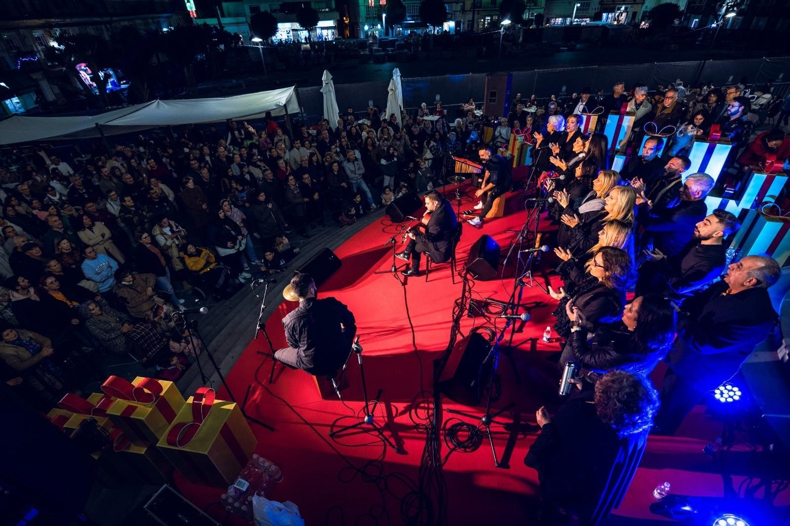 'Cantes de Nochebuena', las imágenes del espectáculo navideño celebrado en San Fernando