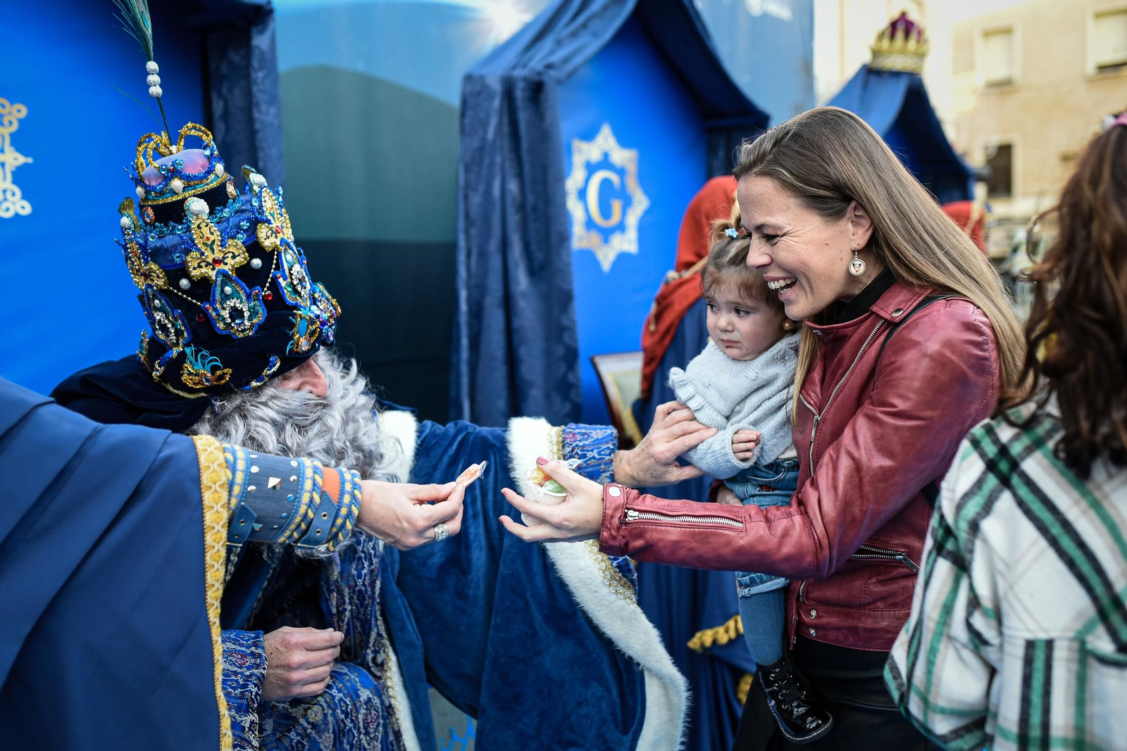 Imágenes de la entrega de cartas a SSMM Los Reyes Magos en el Ayuntamiento