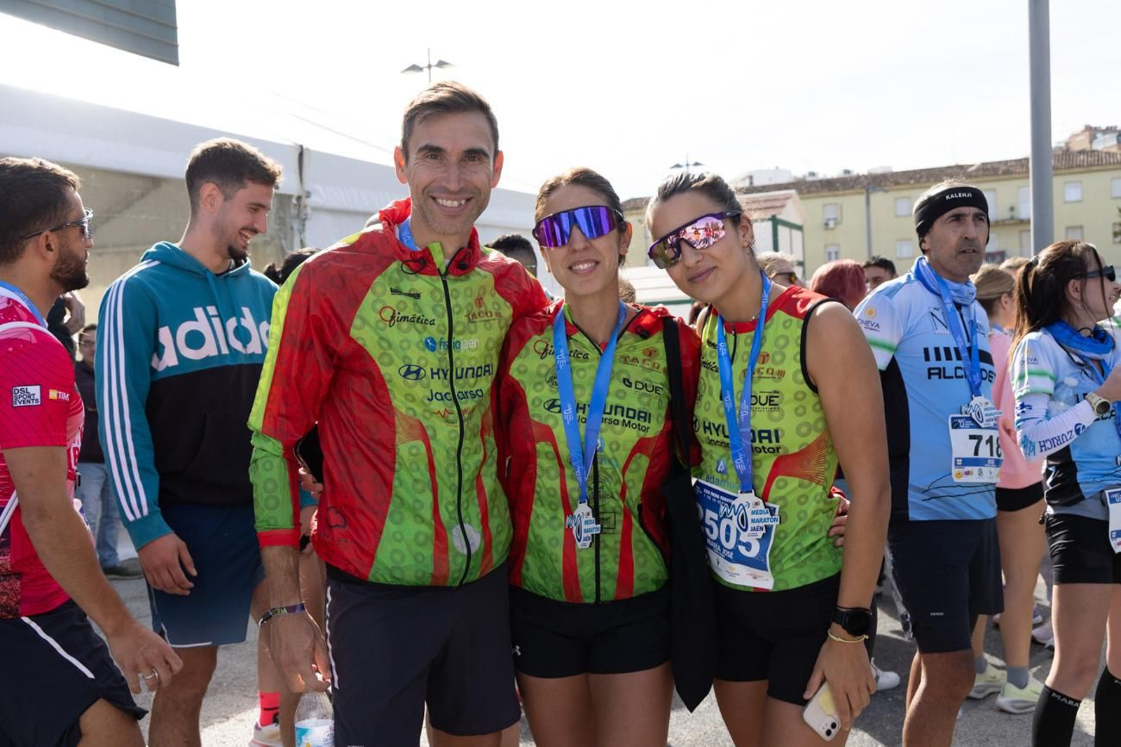 En imágenes: multitudinaria e histórica XXIX Media Maratón 'Ciudad de Jaén' y 10k en memoria de Paco Manzaneda