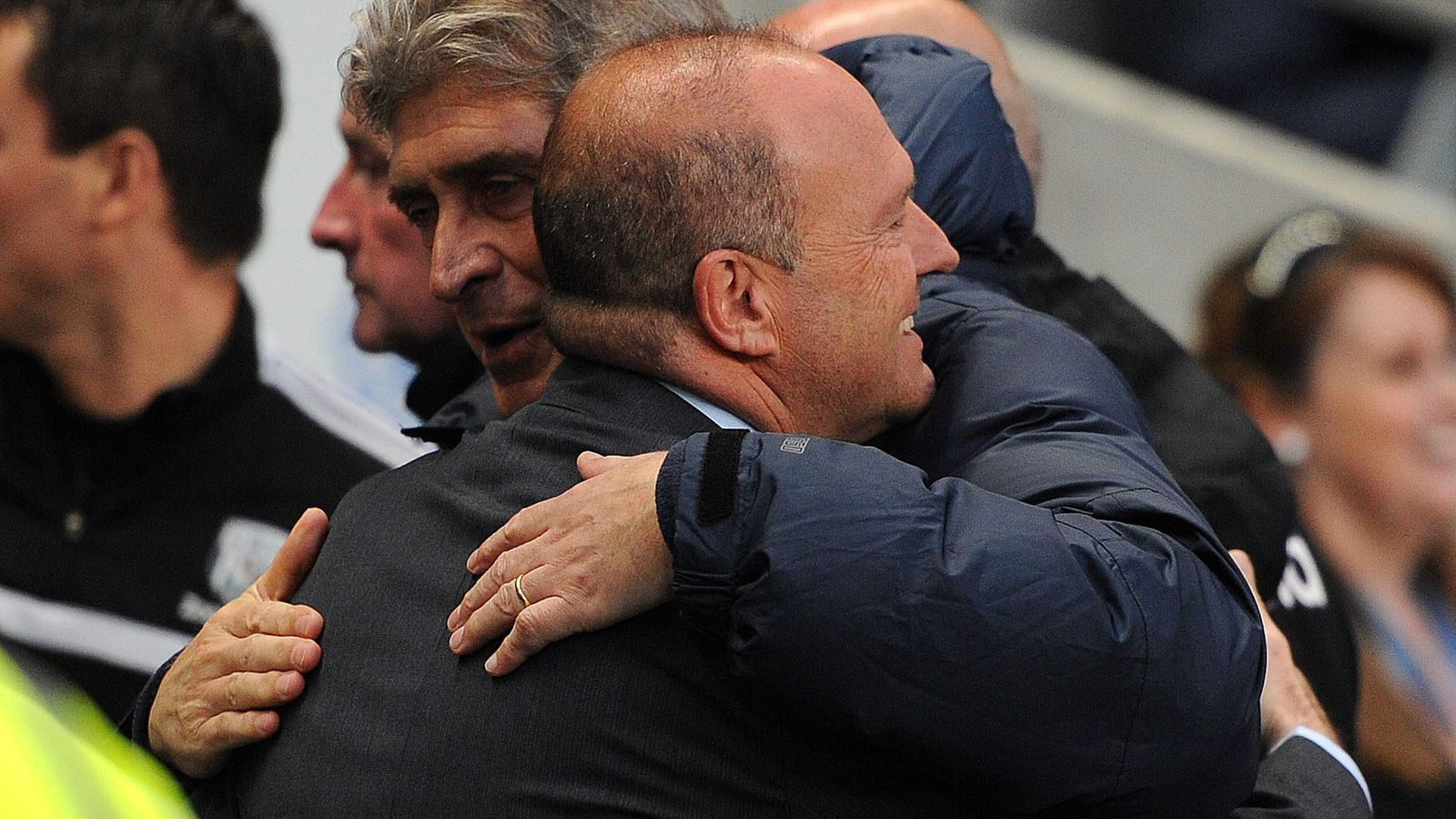 Pellegrini y Mel, antes de un Manchester City-West Bromwich.