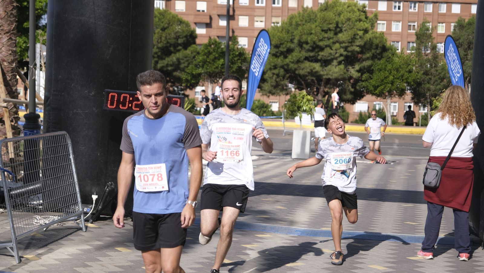 Imágenes de la II Carrera Sin Humo, en Almería
