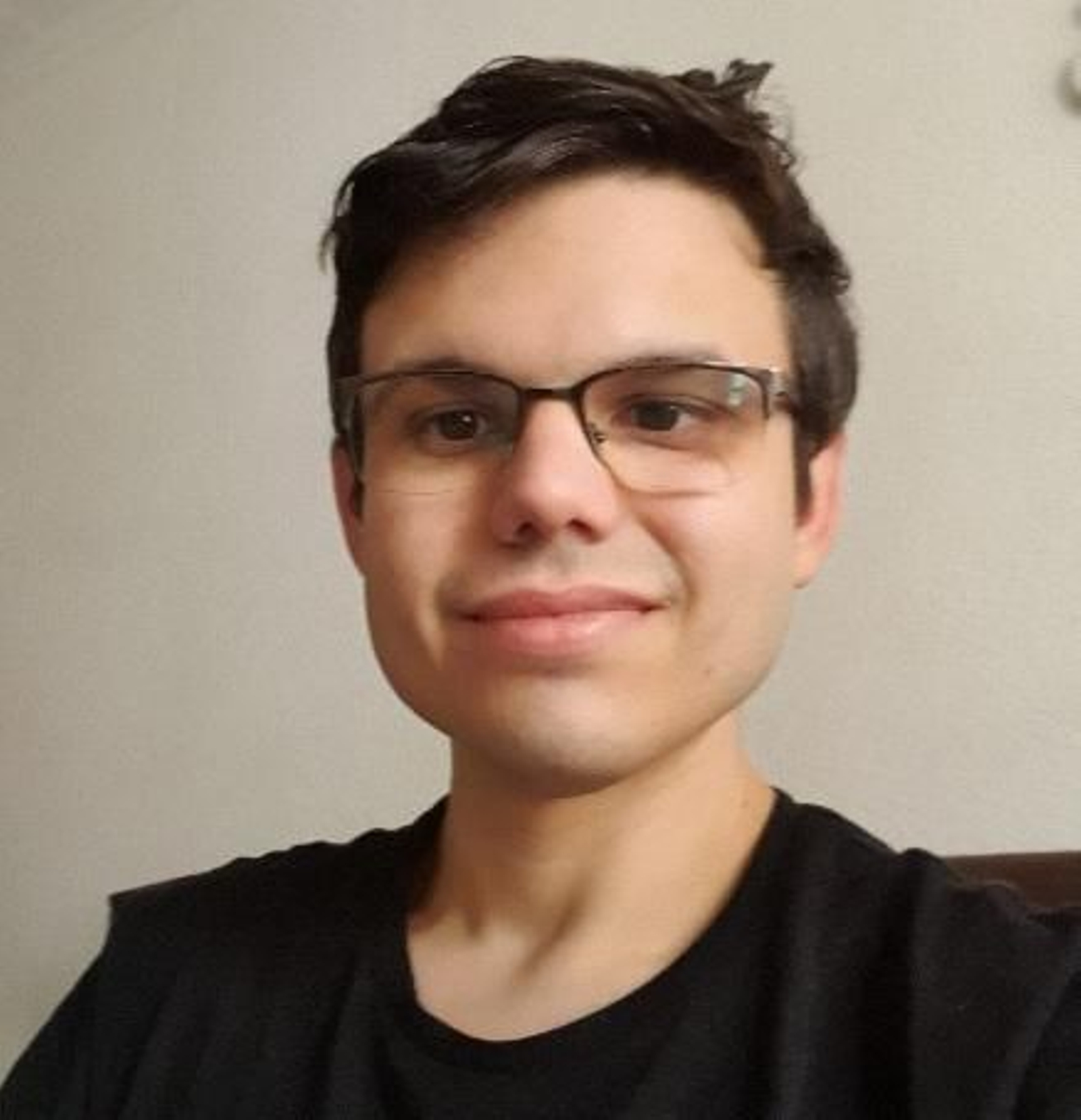 El doctor Ramsés Marrero García ha contribuido a la documentación y al control de calidad de la mascarilla.