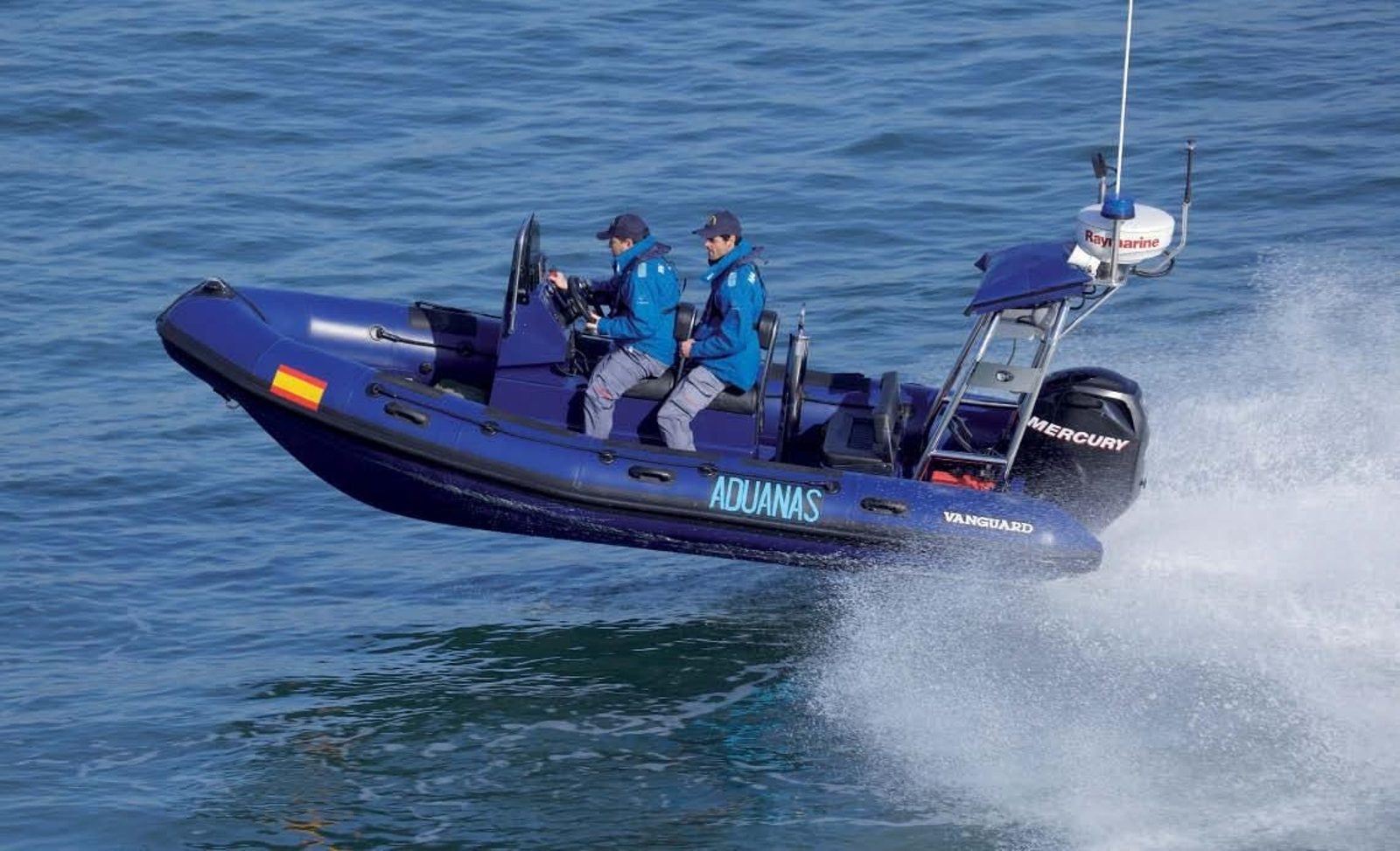 Una semirrígida de Vigilancia Aduanera fabricada por Vanguard Marine.