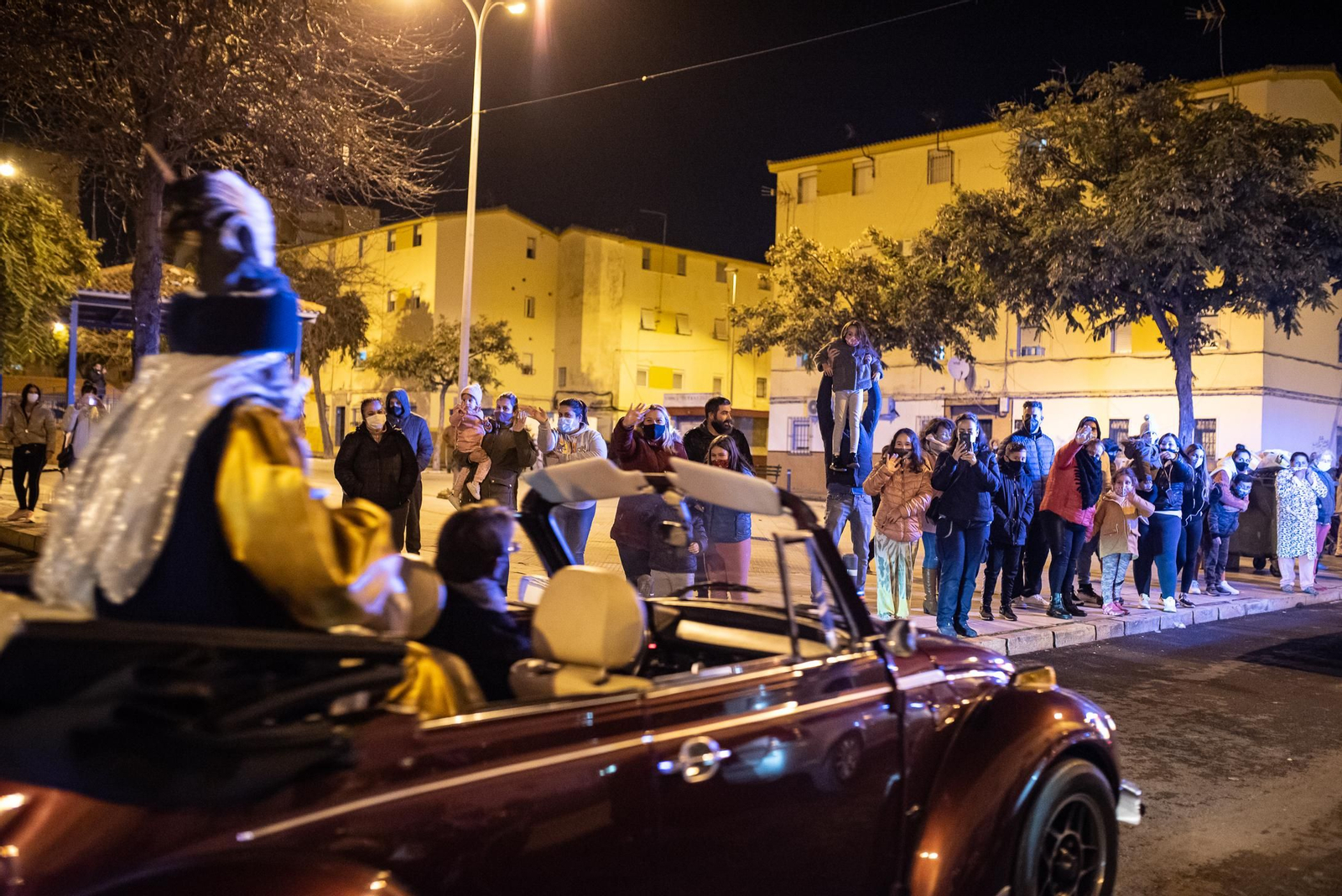 Imágenes de los Reyes Magos a su paso por Fererico Molina, Pérez Cubillas y Antonio Machado