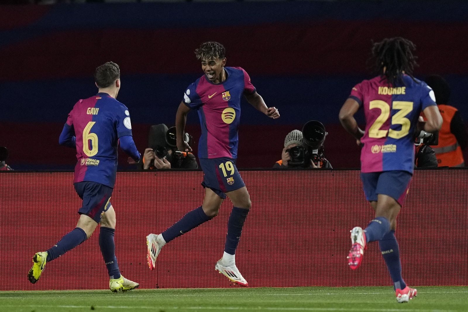 Las fotos del espectacular Barcelona - Atlético de Madrid