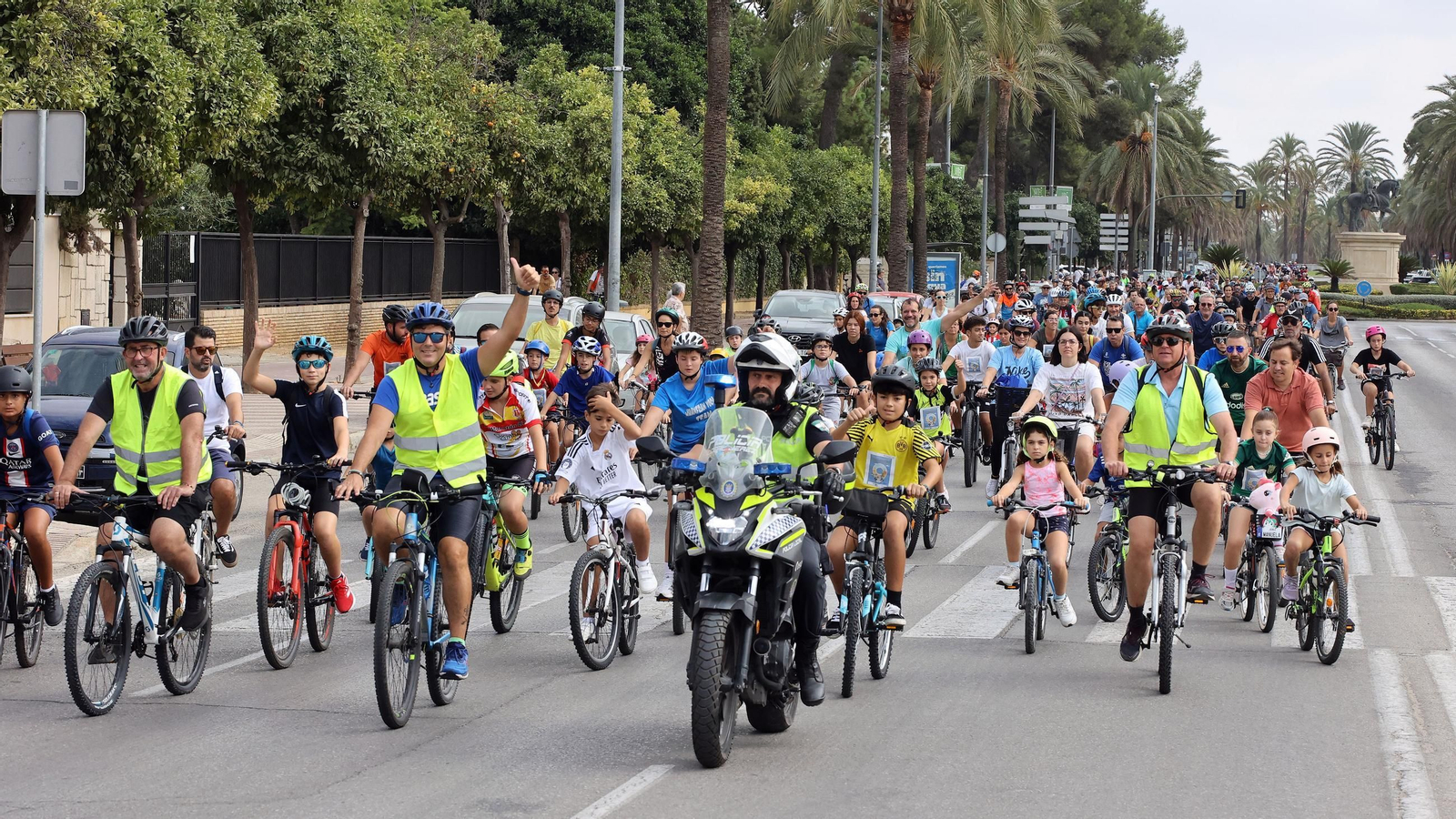 Búscate en el Día de la Bici Amistad por Jerez