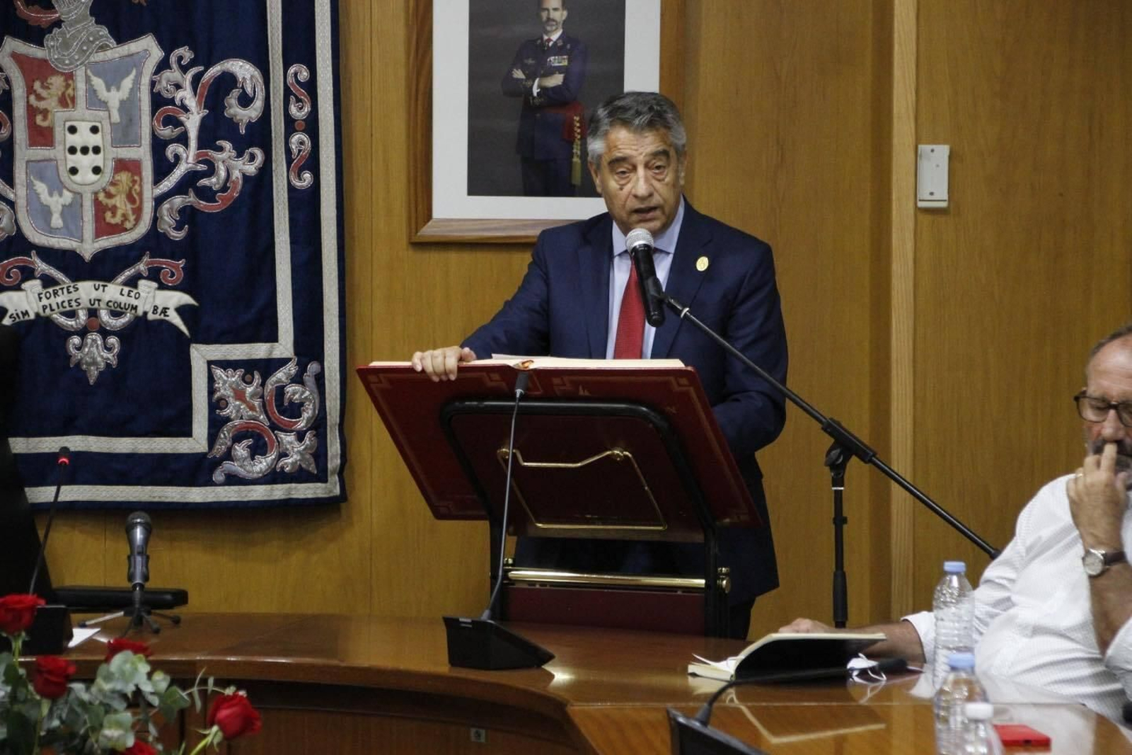 Hinojosa del Duque: Matías González (PSOE).