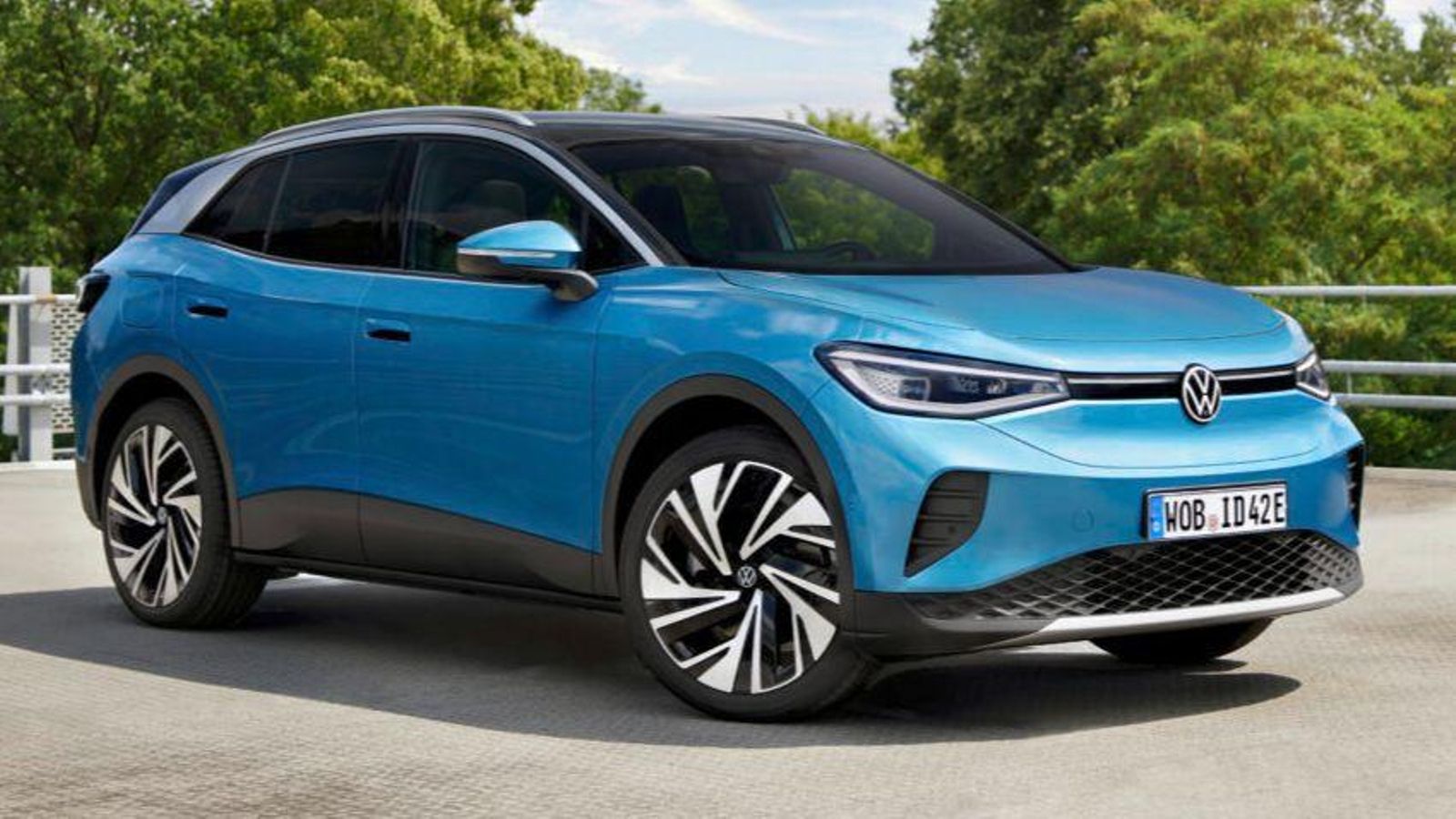 El Volkswagen ID.4 es un SUV de 4,58 m y, como el ID.3, exclusivamente eléctrico. Con las versiones básicas del compacto comparte el sistema de propulsión eléctrico en sus Pure y Pure Más.