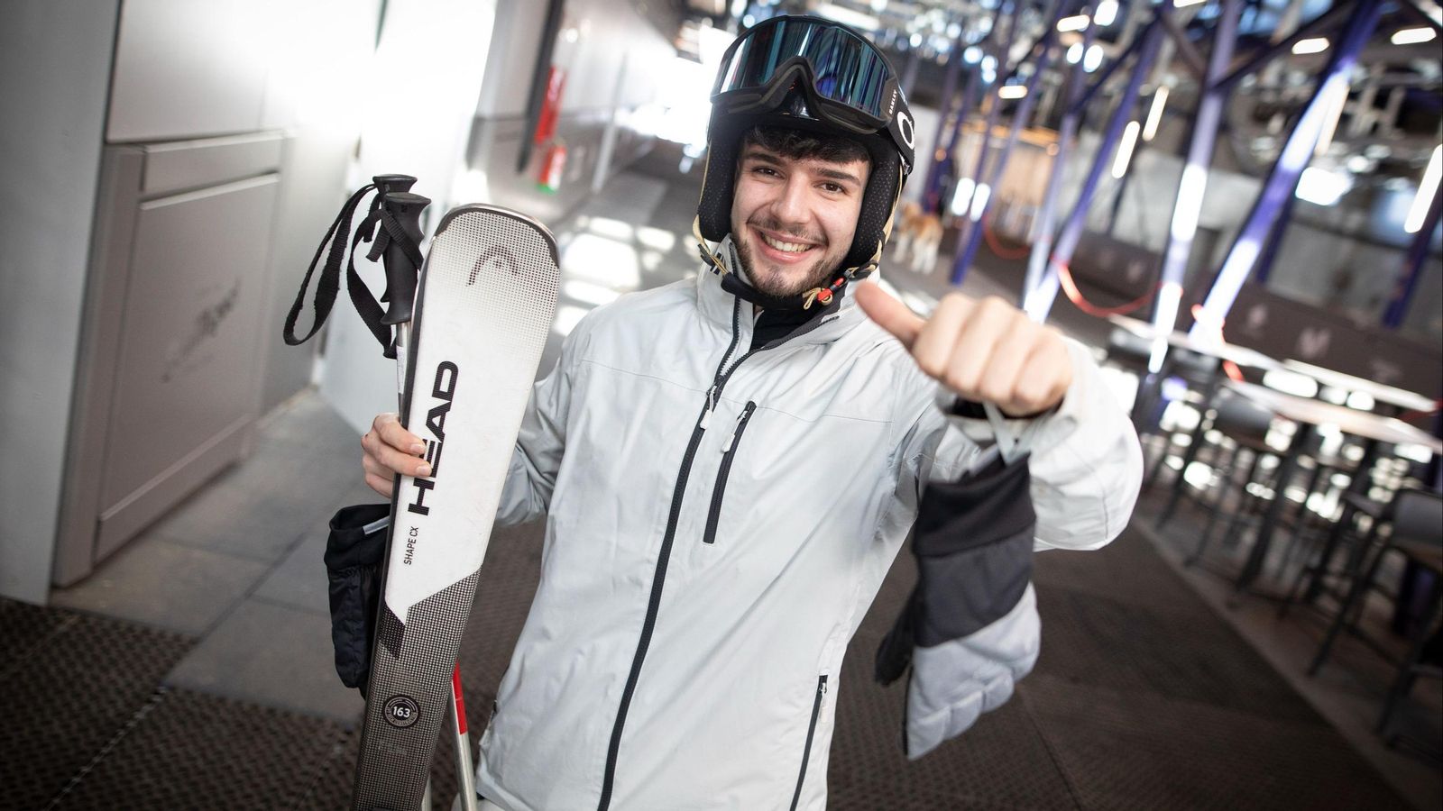 El influencer Niño Safaera en la apertura de temporada en Sierra Nevada