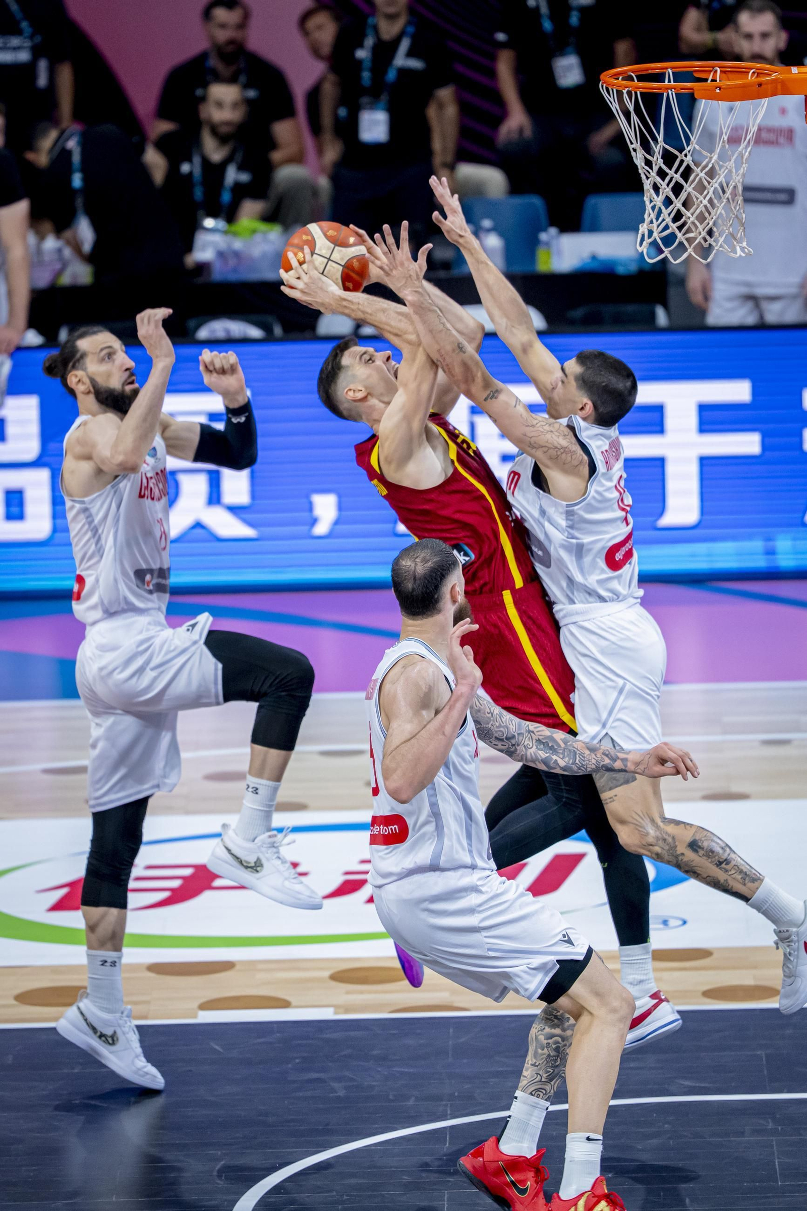 Las fotos del Georgia - España de baloncesto