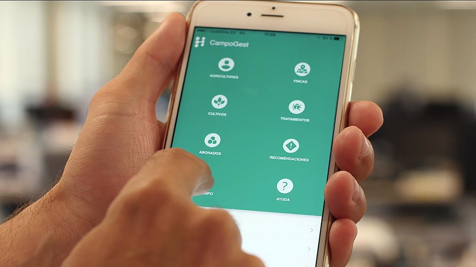 Hay múltiples aplicaciones para los teléfonos.