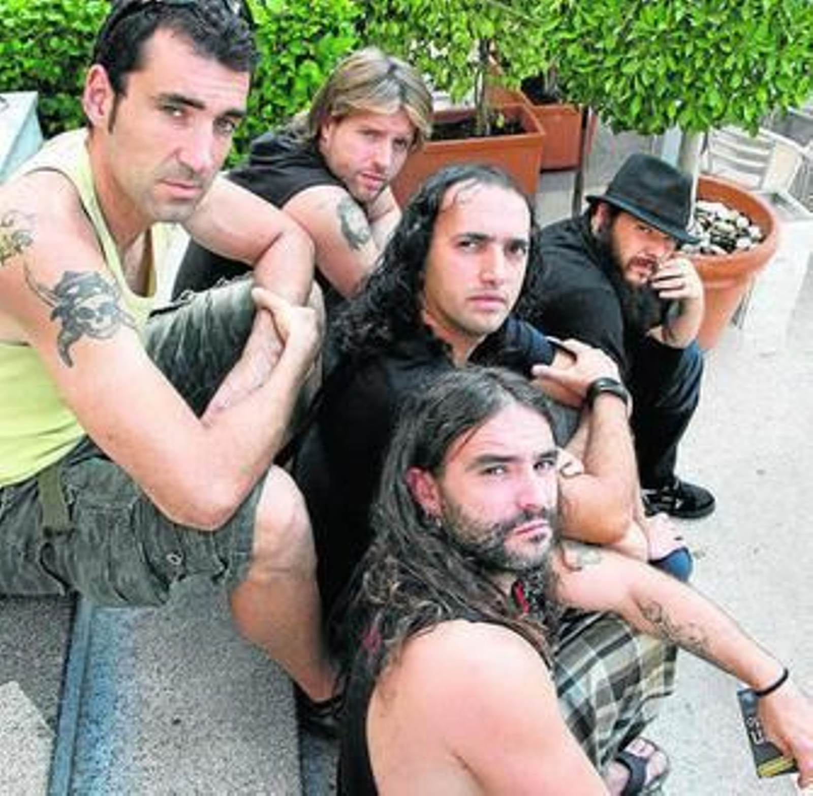 El grupo navarro presenta hoy su último disco en Granada.