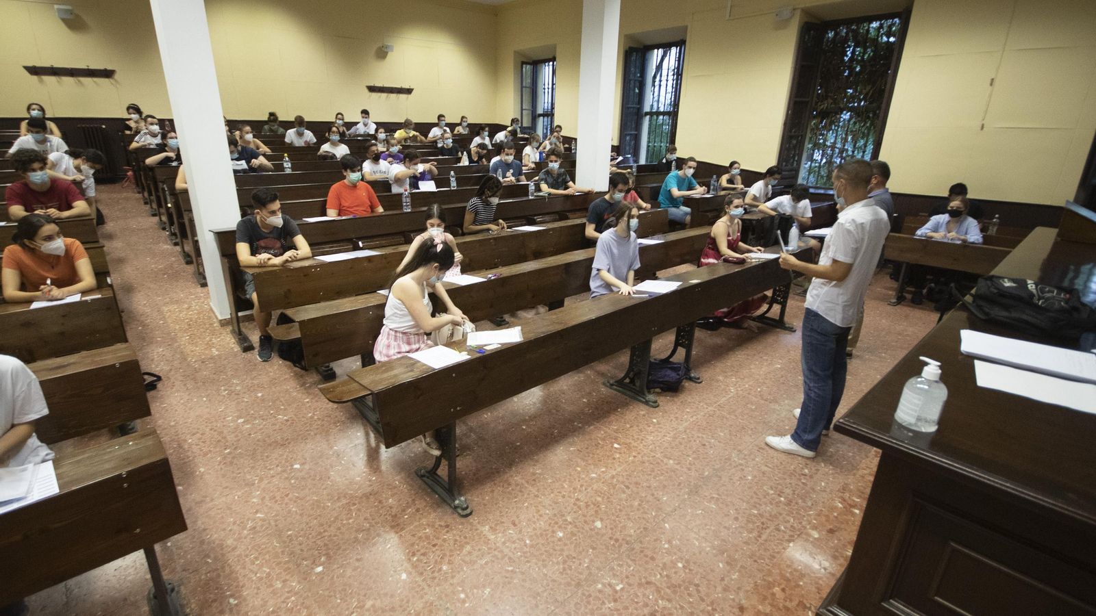 En el aula se mantuvo la distancia.