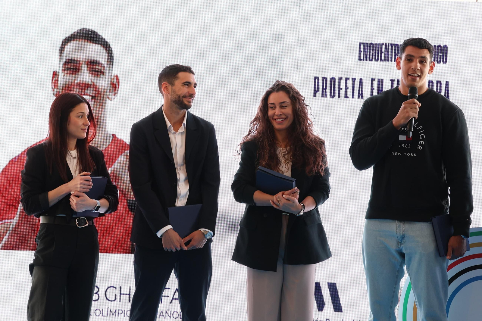 La Diputación homenajea a los malagueños olímpicos en París y premia a diferentes deportistas